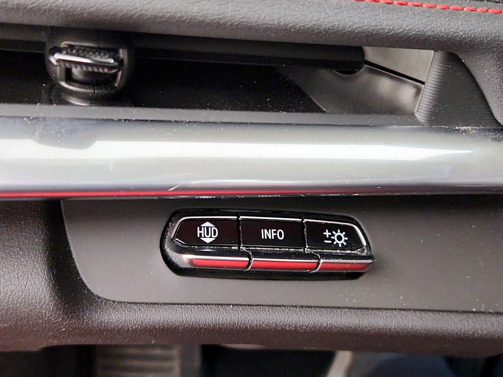 2024 Chevrolet Corvette 2LT - Photo 14