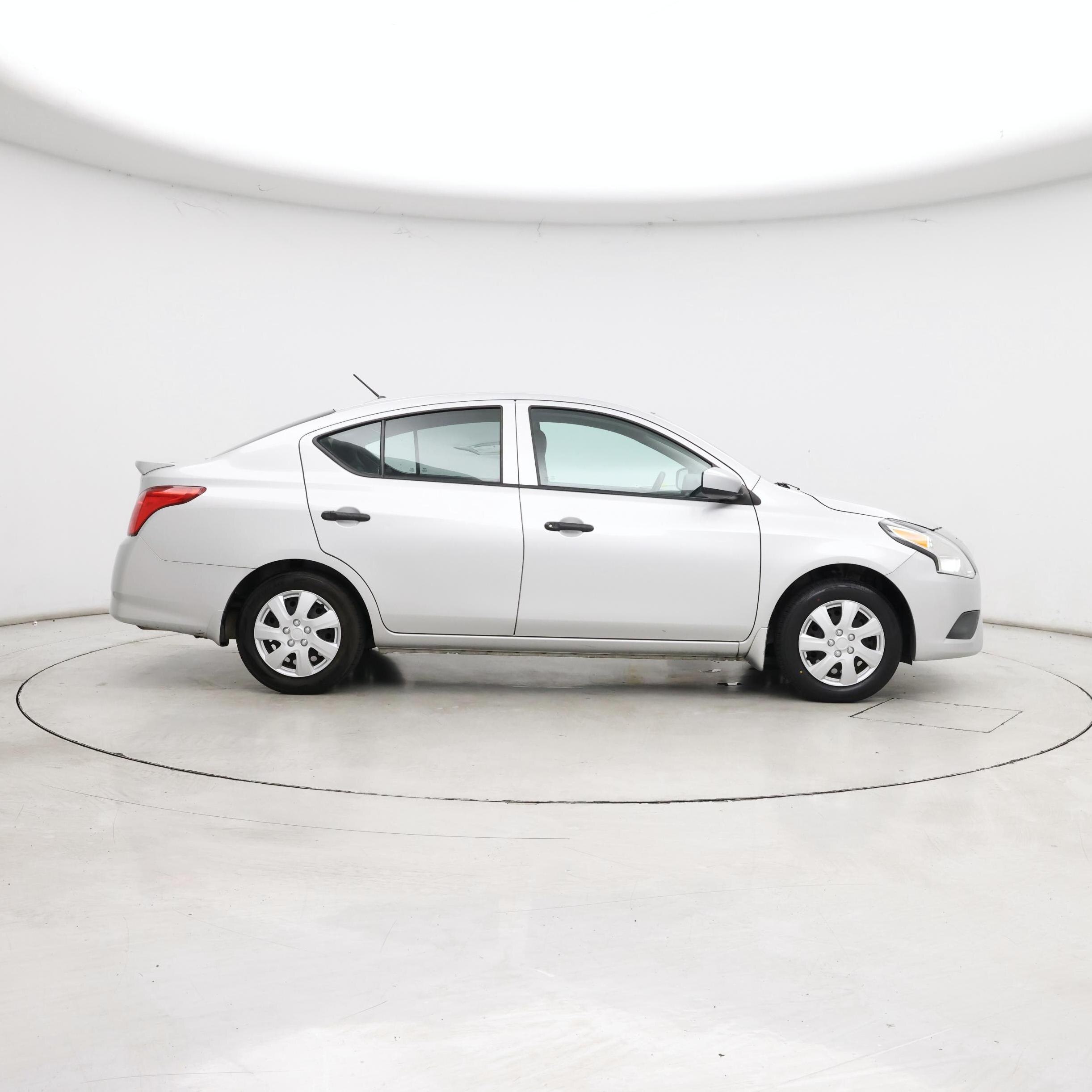 Thumbnail: 2019 Nissan Versa - 7