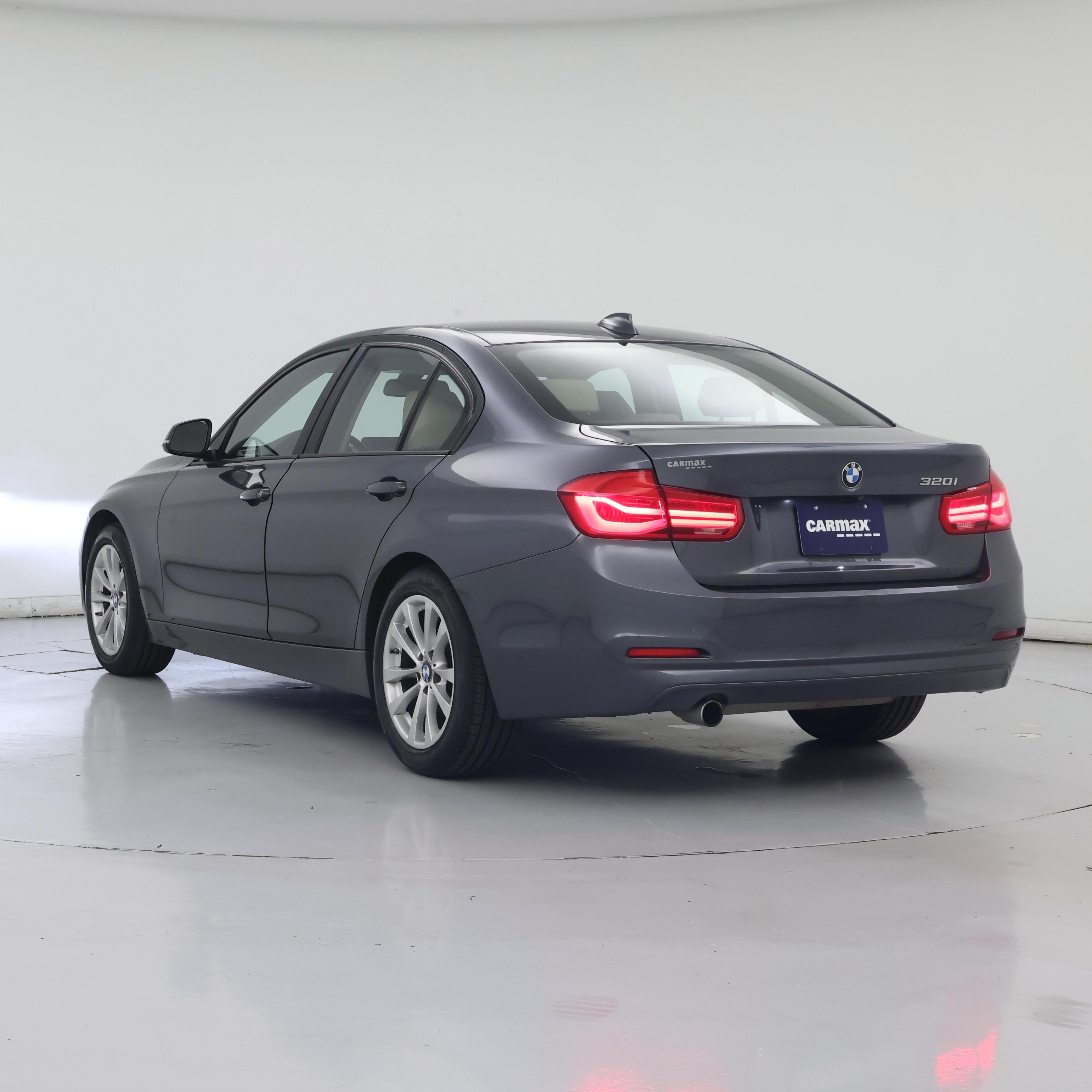 Thumbnail: 2018 BMW 3 Series - 2