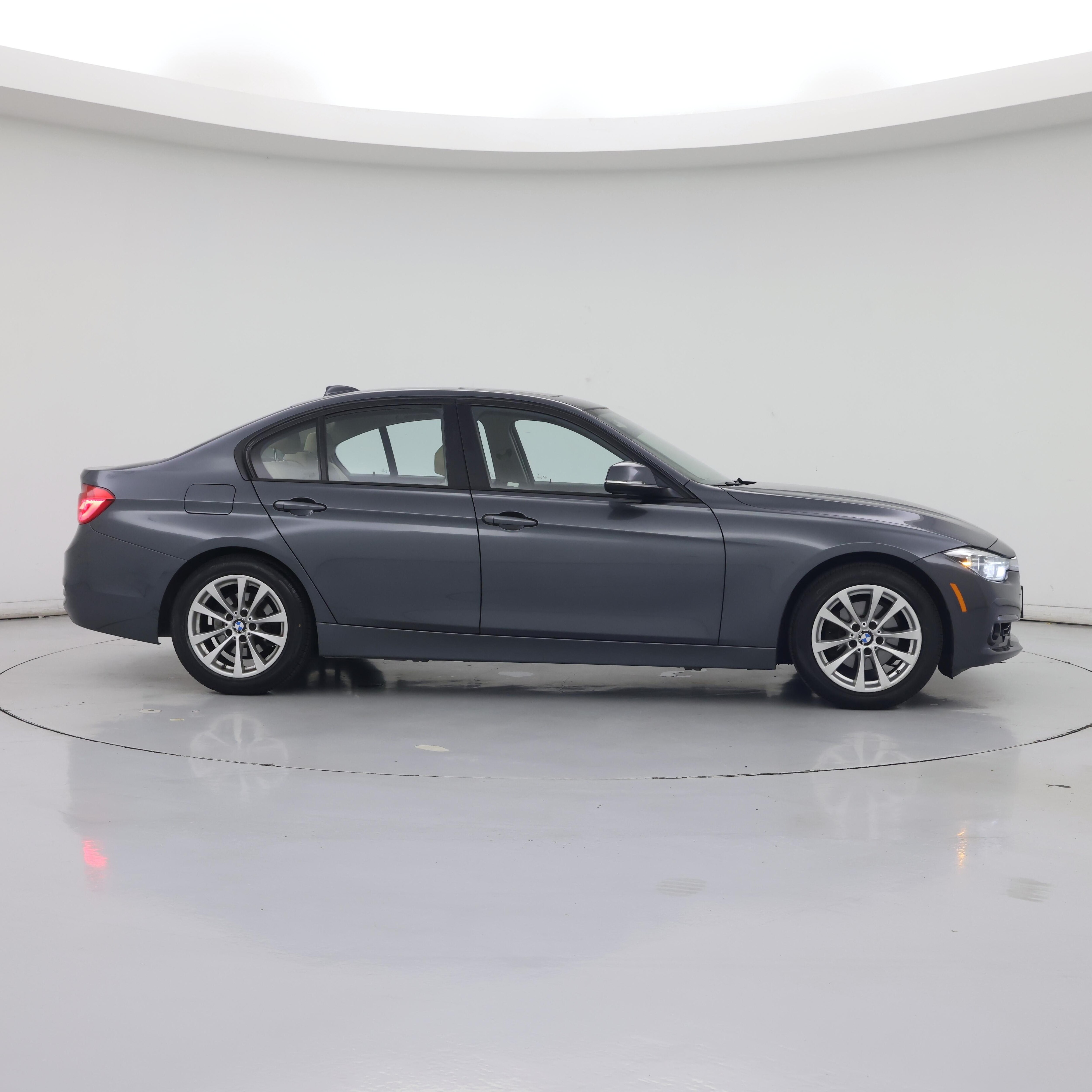 Thumbnail: 2018 BMW 3 Series - 7