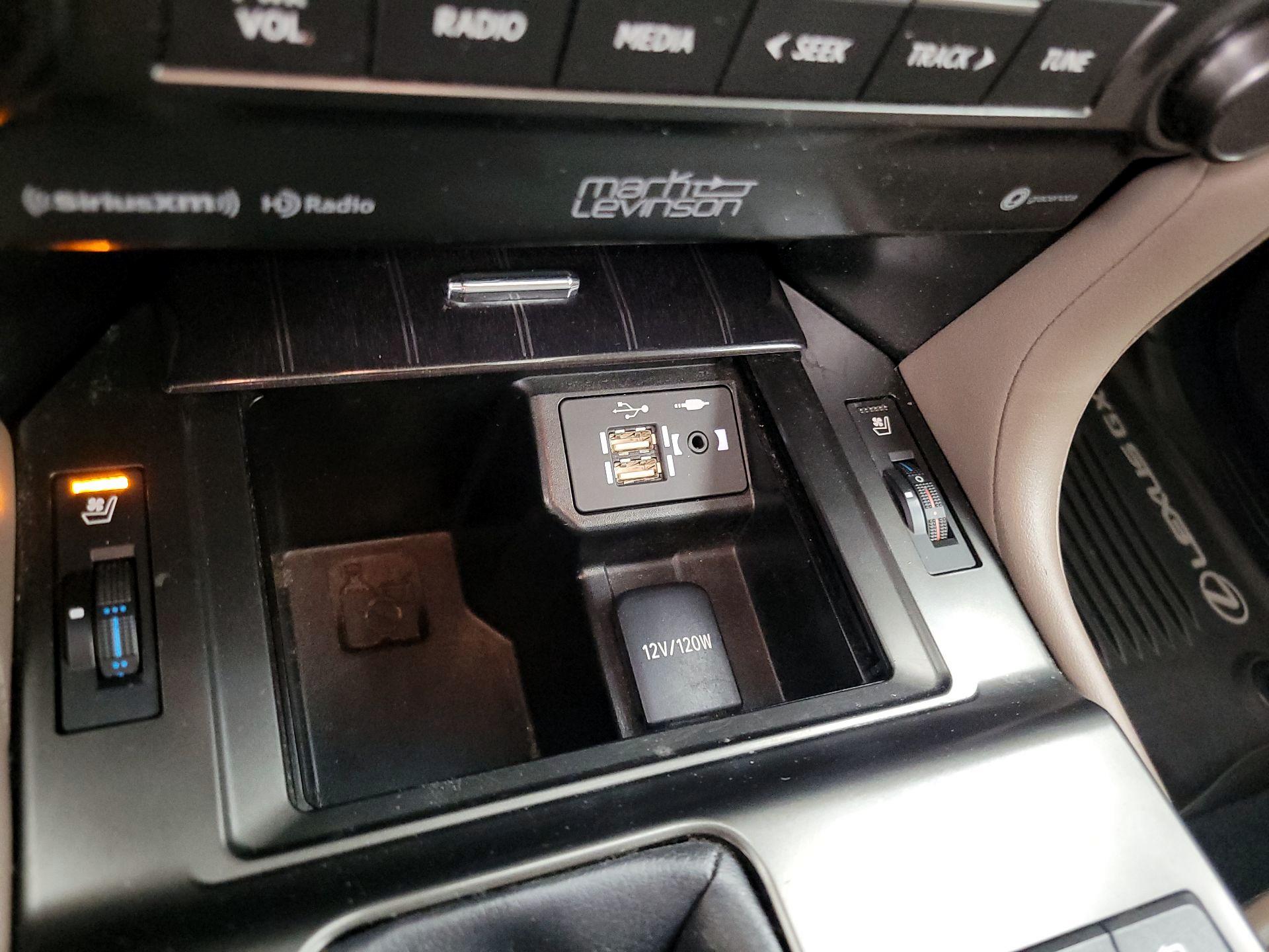 Thumbnail: 2022 Lexus GX - 19