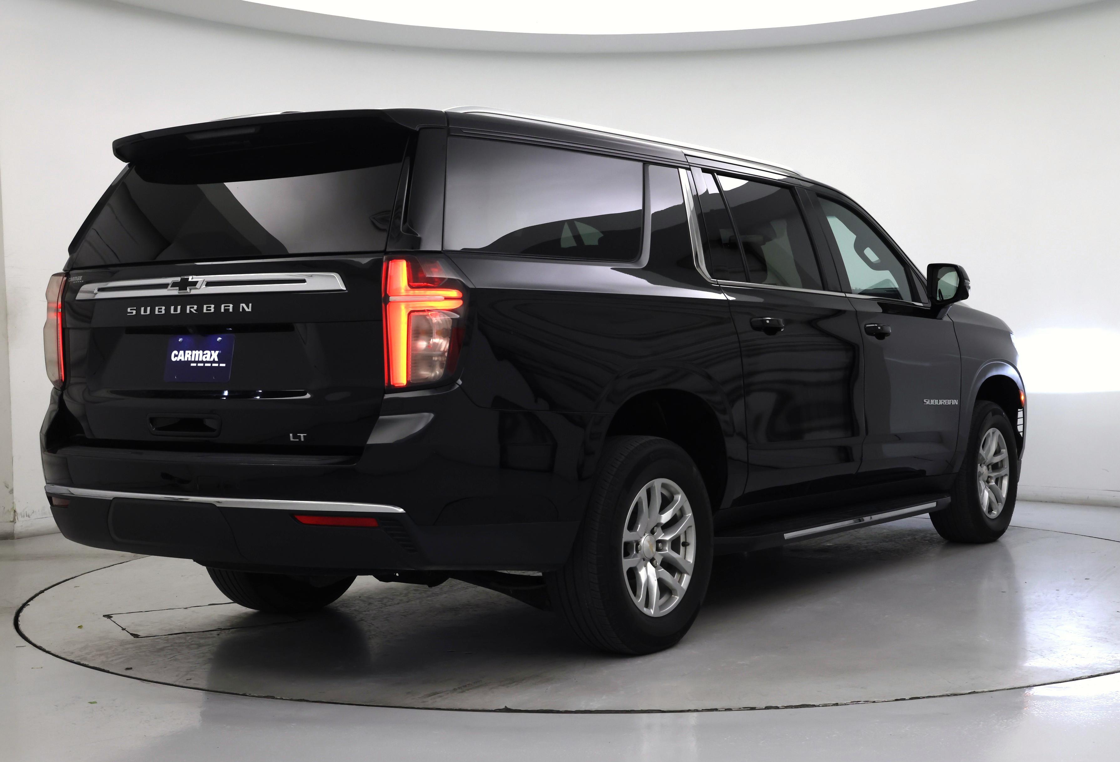 Thumbnail: 2023 Chevrolet Suburban - 8
