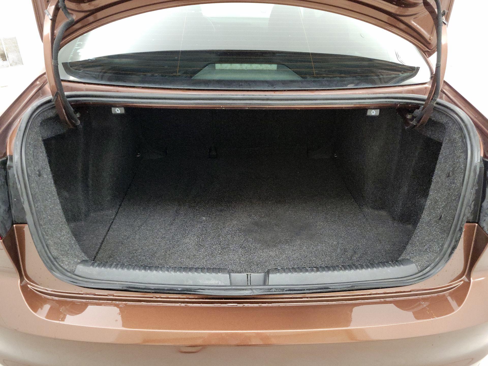 Thumbnail: 2016 Volkswagen Jetta - 20