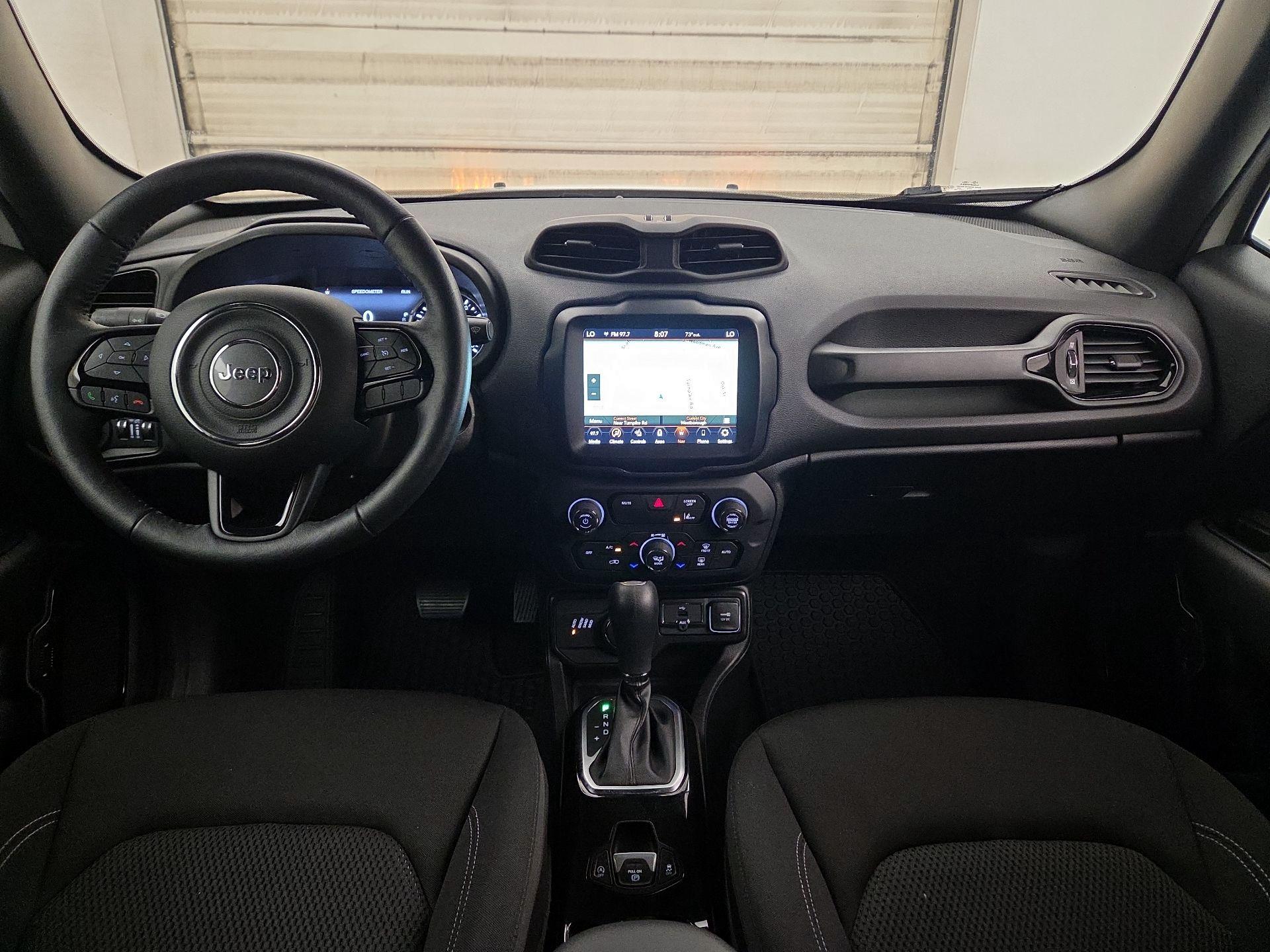 Thumbnail: 2022 Jeep Renegade - 9