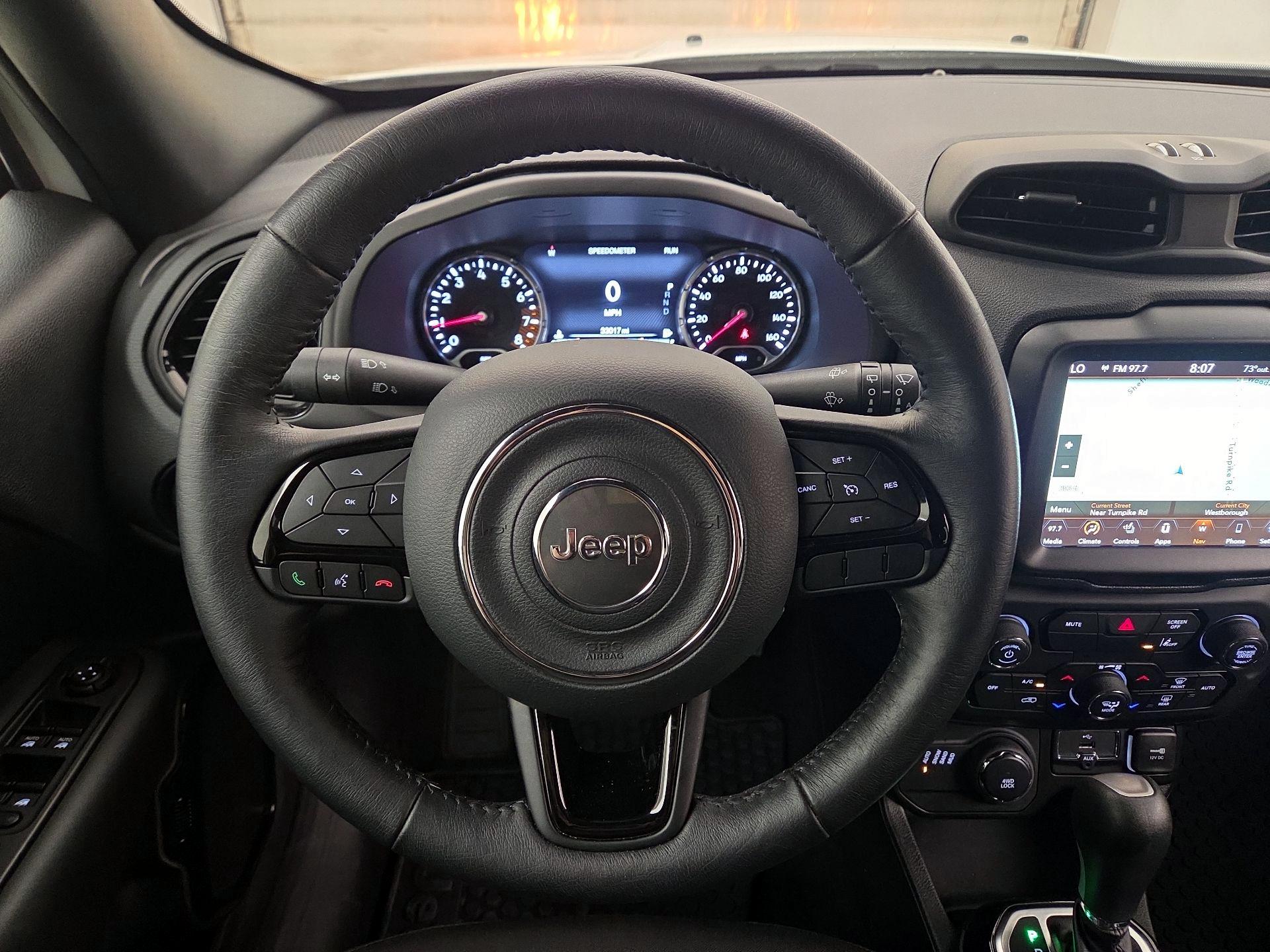 Thumbnail: 2022 Jeep Renegade - 10