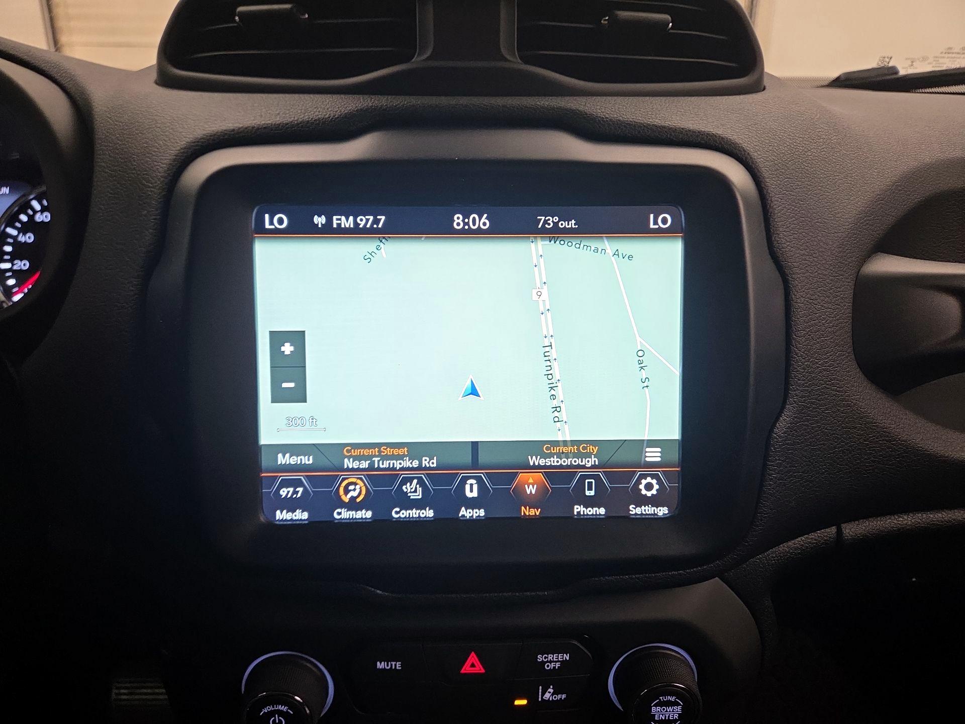 Thumbnail: 2022 Jeep Renegade - 14