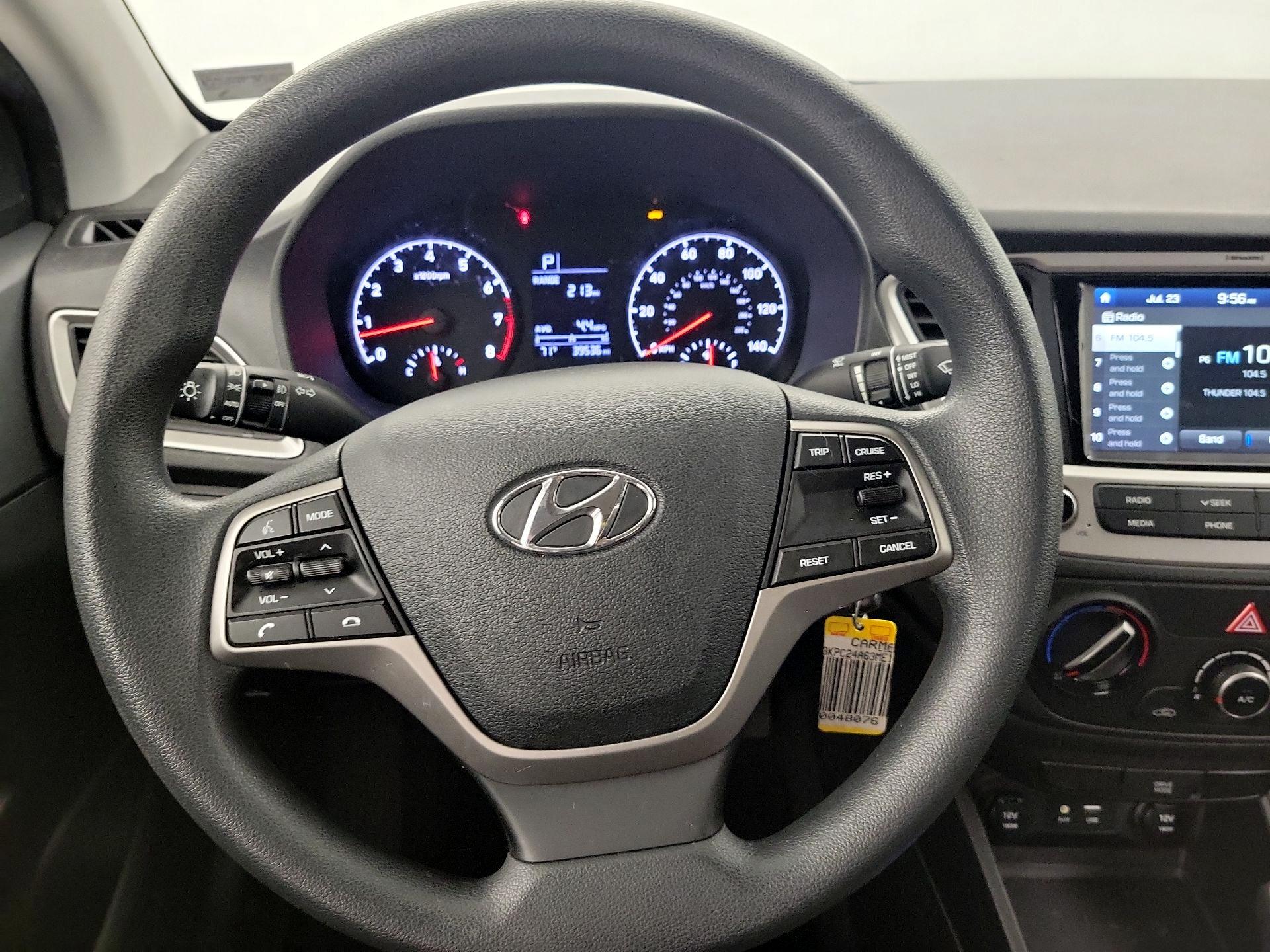 Thumbnail: 2021 Hyundai Accent - 10