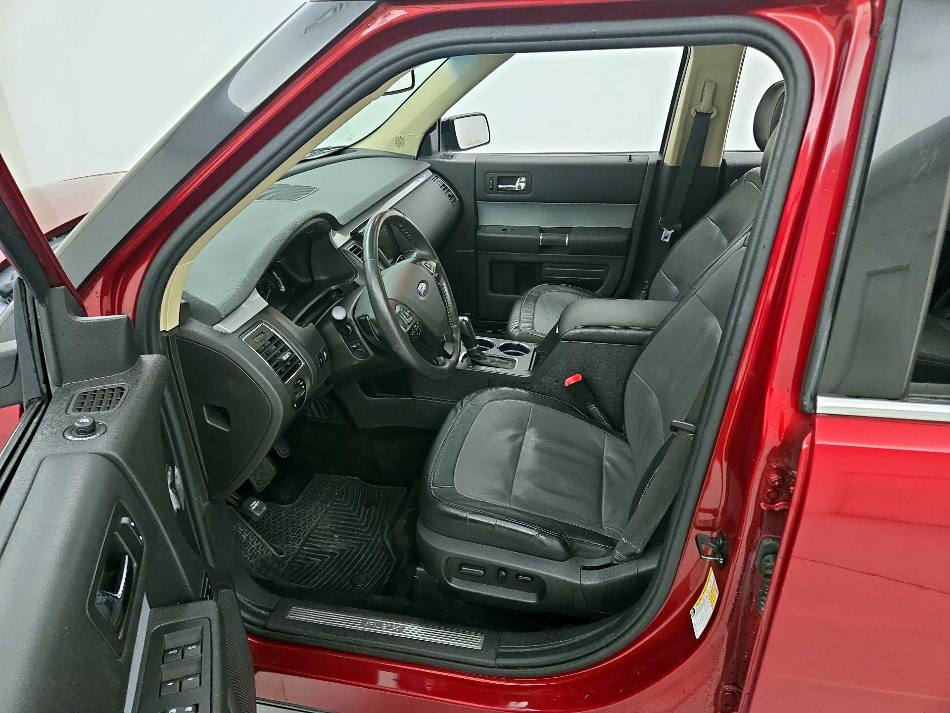 Thumbnail: 2015 Ford Flex - 11