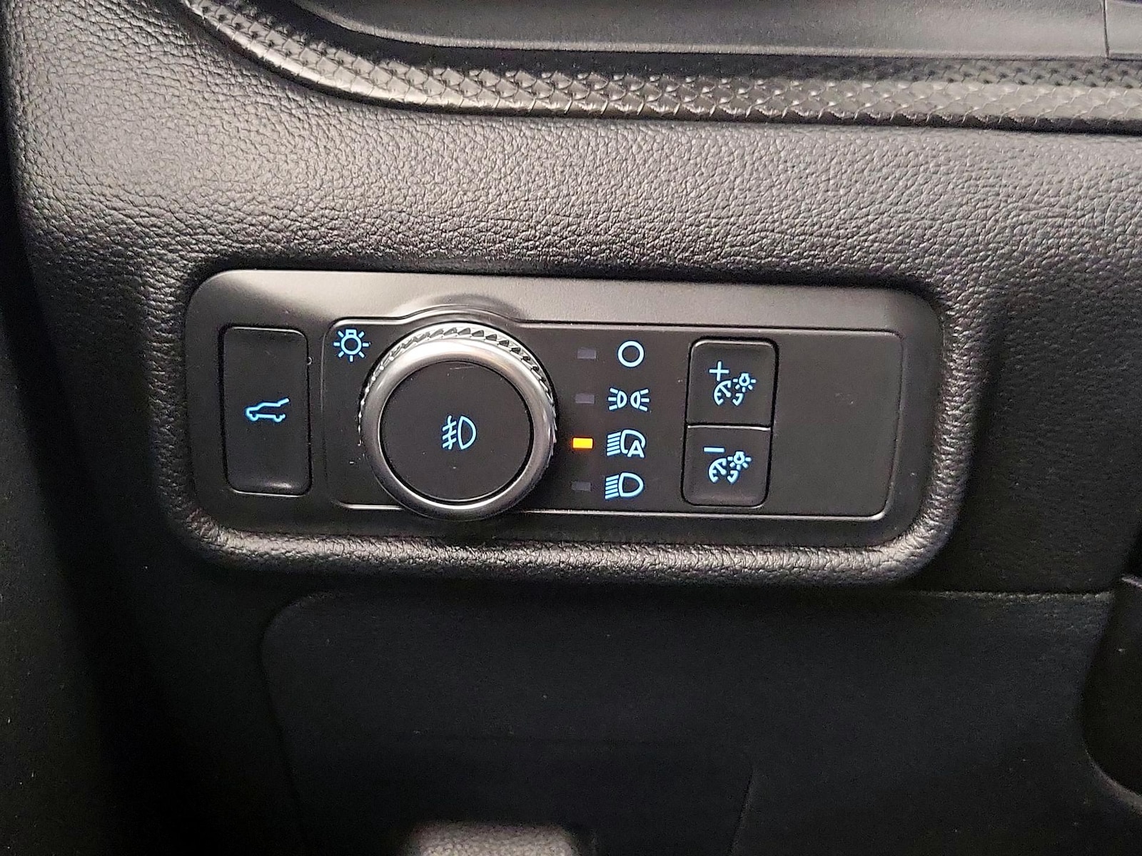 2021 Ford Explorer ST - Photo 14