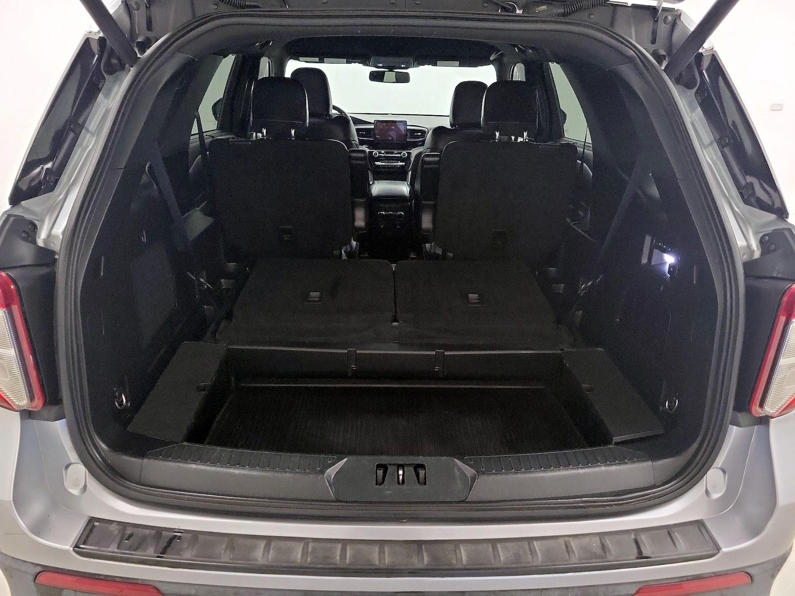2021 Ford Explorer ST - Photo 24
