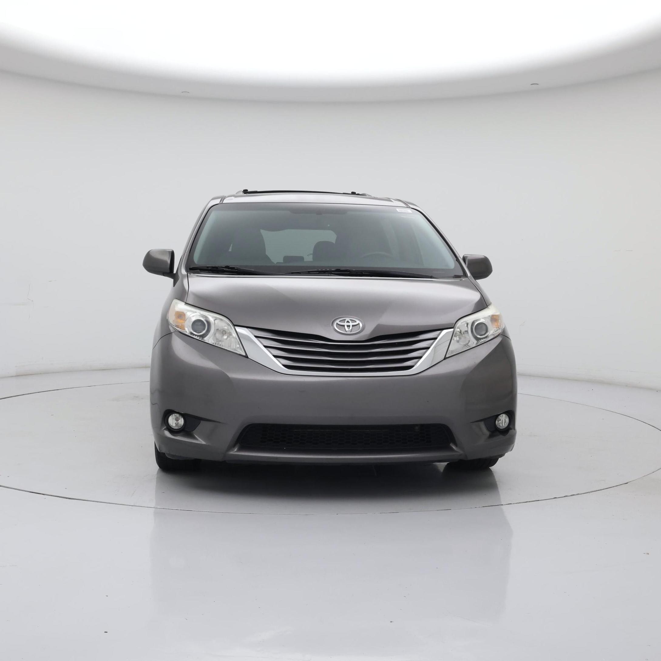 Thumbnail: 2016 Toyota Sienna - 5