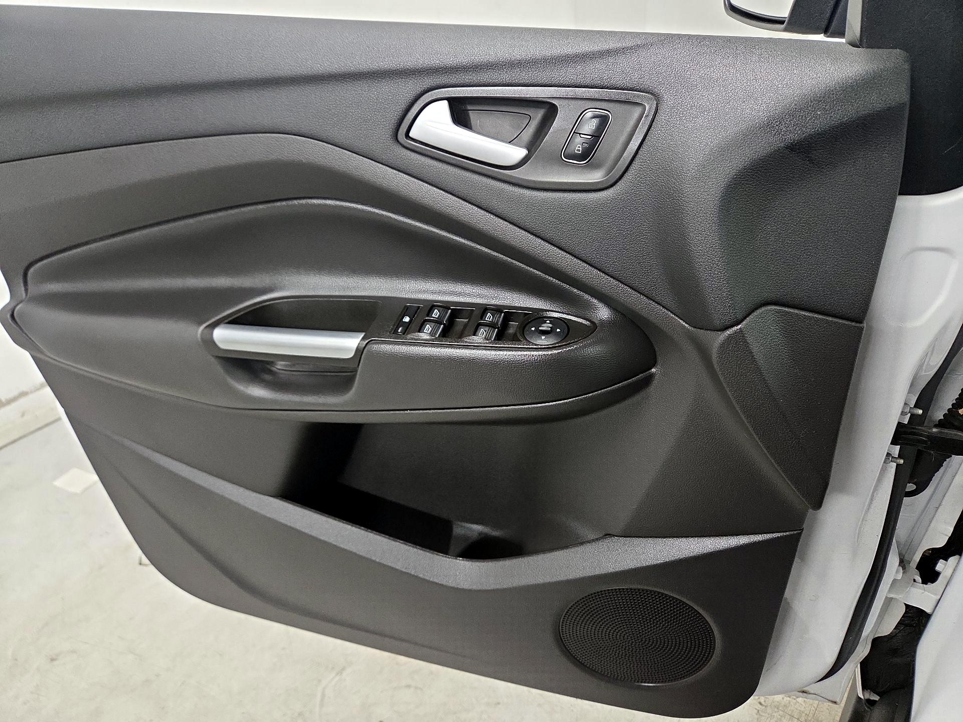 Thumbnail: 2017 Ford C-Max - 12