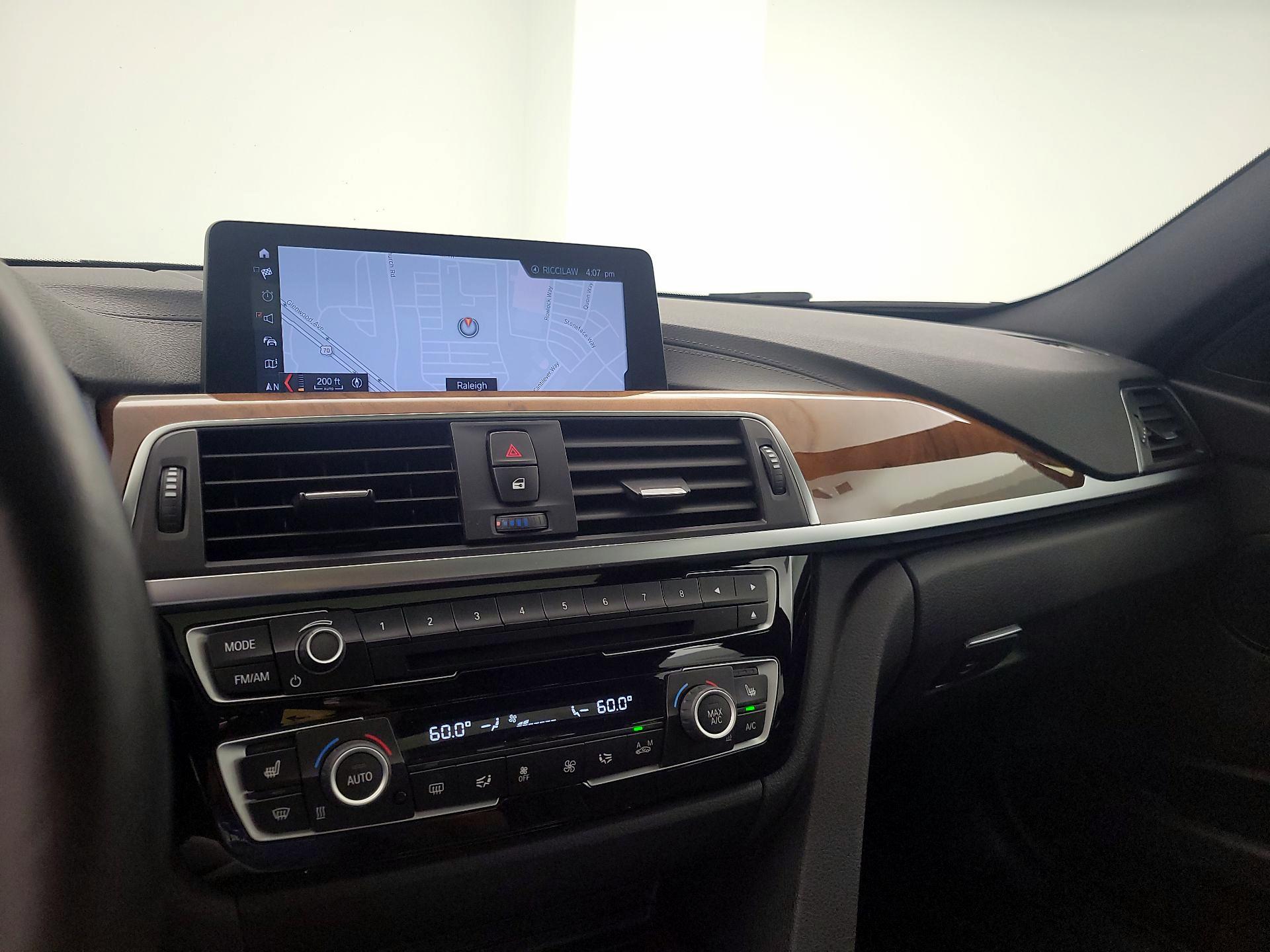 Thumbnail: 2018 BMW 3 Series - 14
