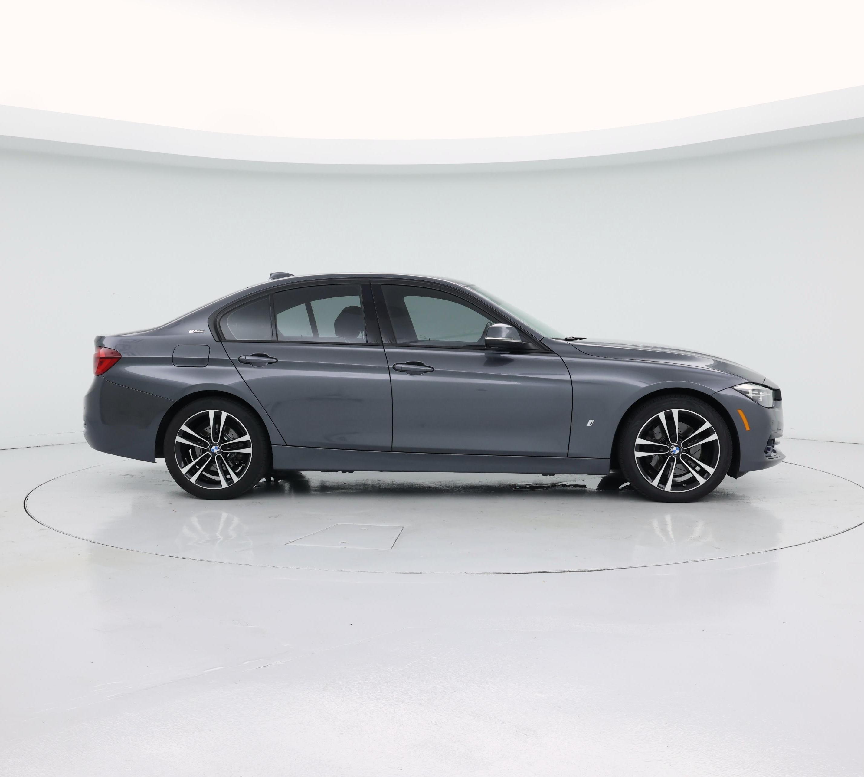 Thumbnail: 2018 BMW 3 Series - 7