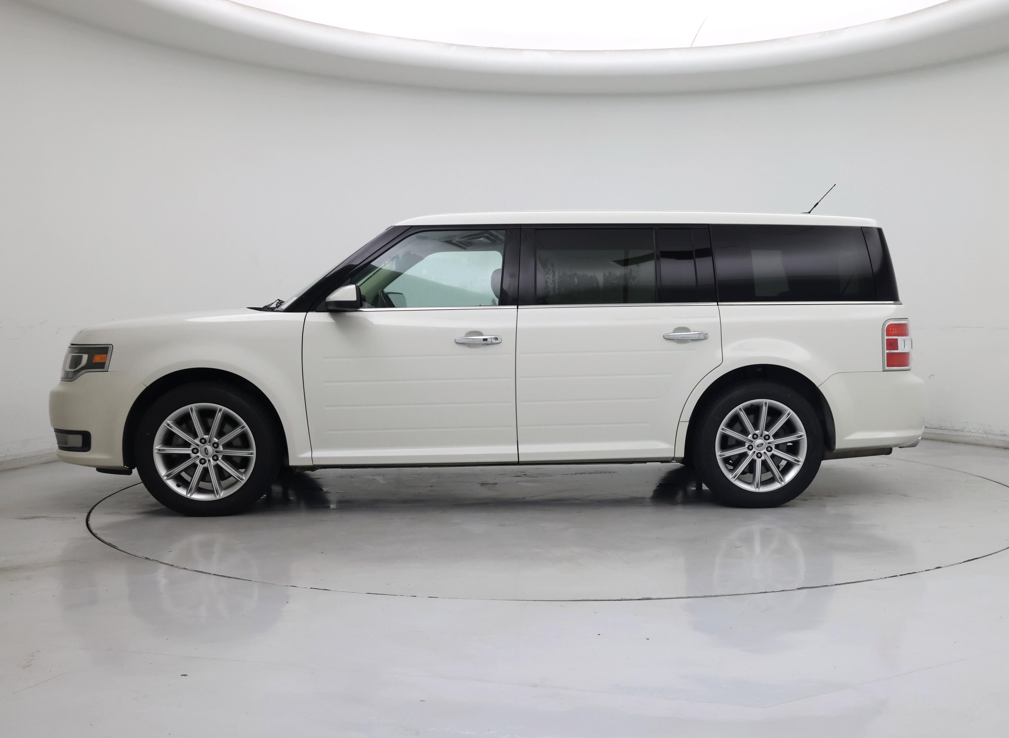 Thumbnail: 2014 Ford Flex - 3