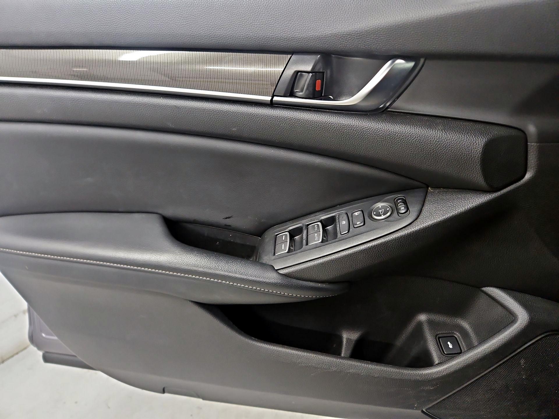 Thumbnail: 2018 Honda Accord - 12