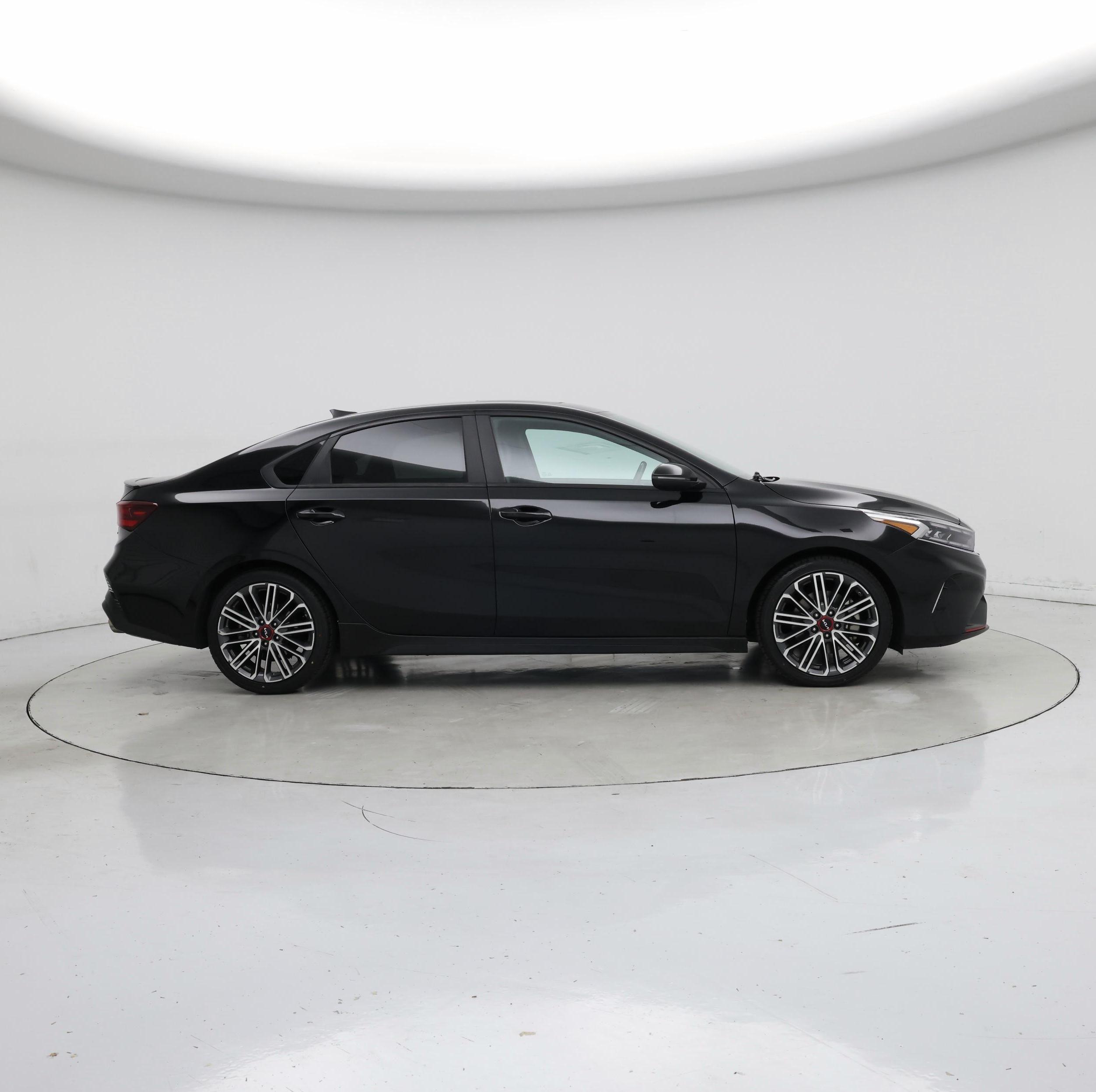 Thumbnail: 2023 Kia Forte - 7