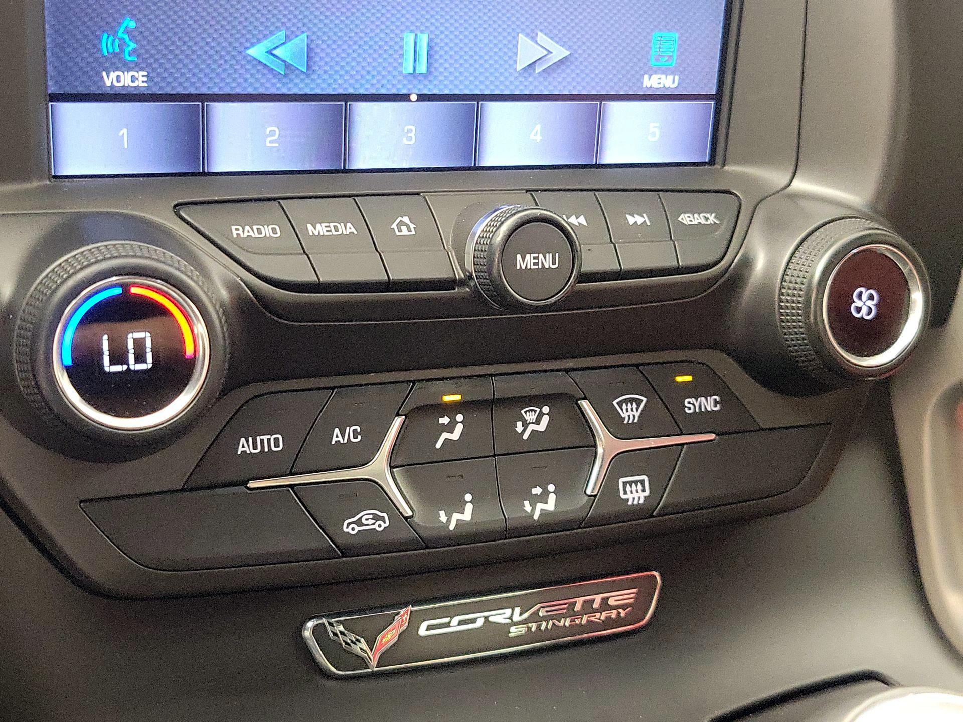 Thumbnail: 2015 Chevrolet Corvette - 16
