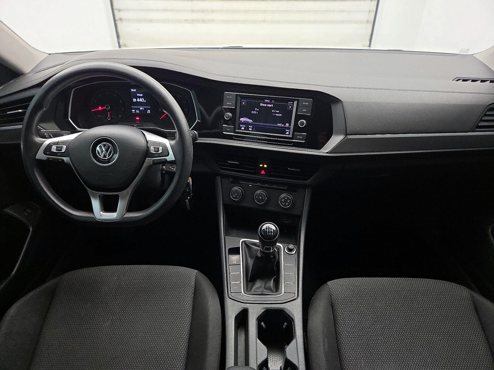 Thumbnail: 2019 Volkswagen Jetta - 9