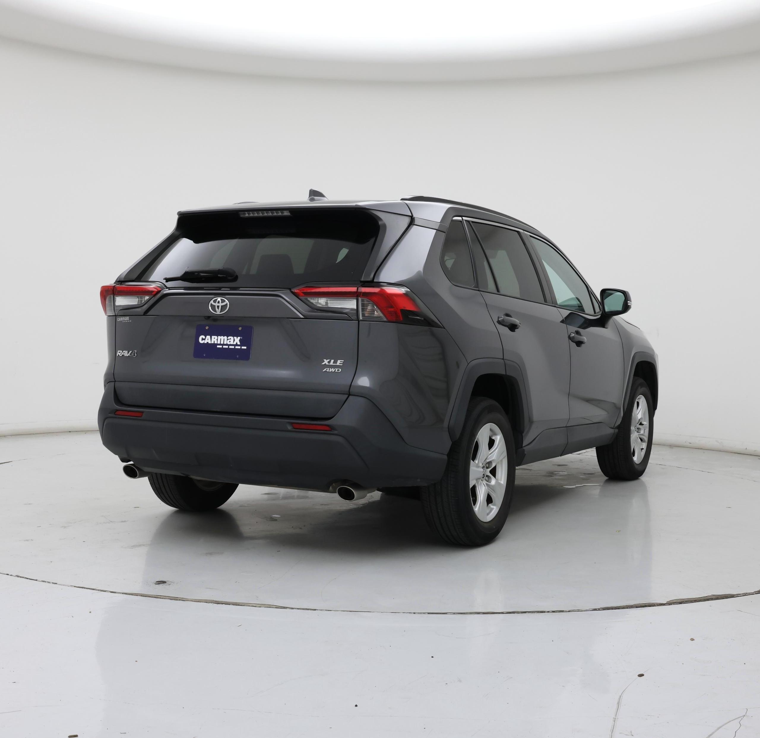 Thumbnail: 2019 Toyota RAV4 - 8