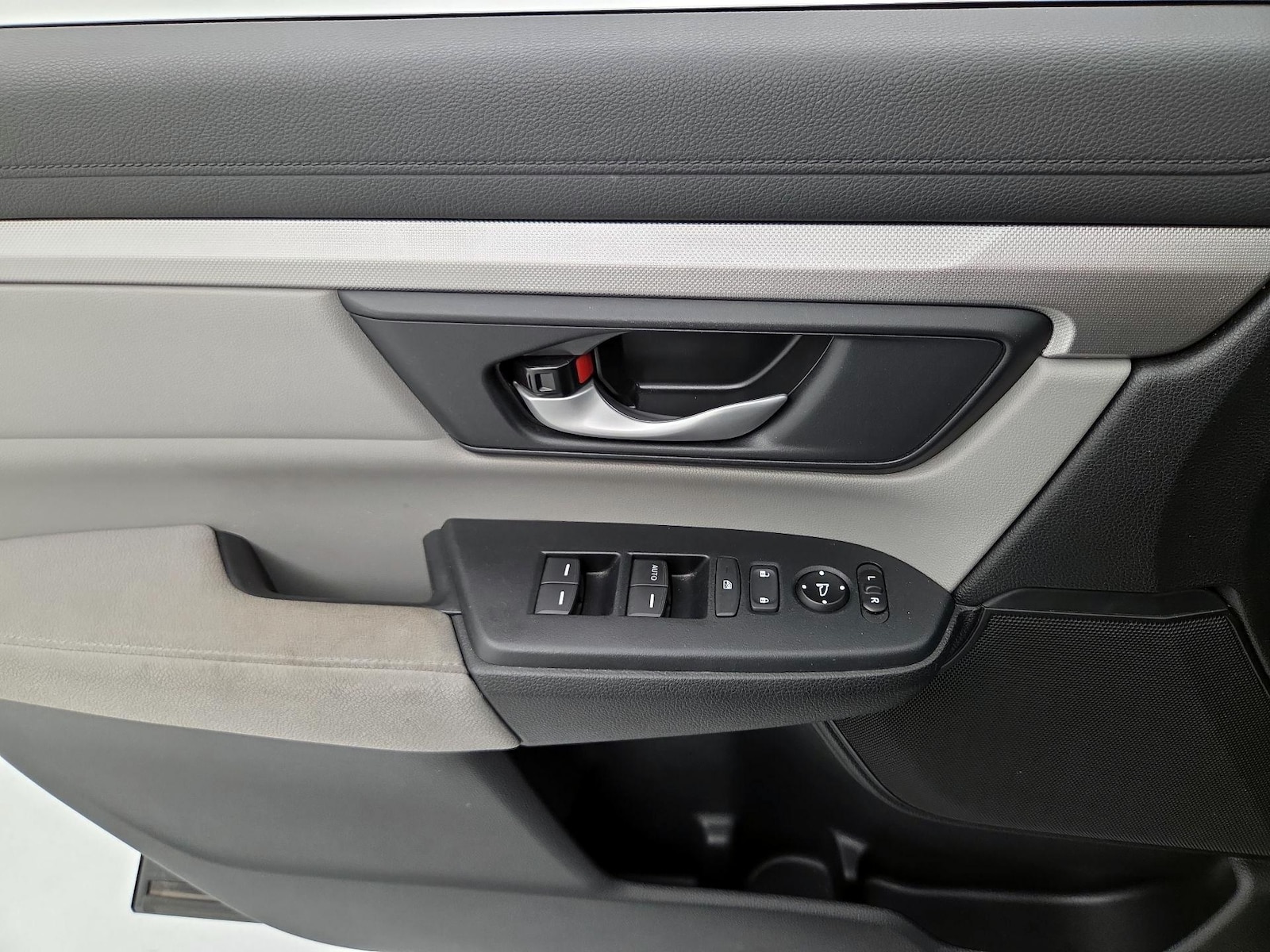 2019 Honda CR-V LX - Photo 13