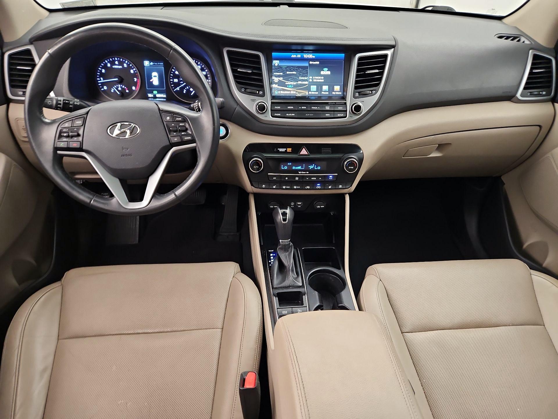 Thumbnail: 2016 Hyundai Tucson - 9