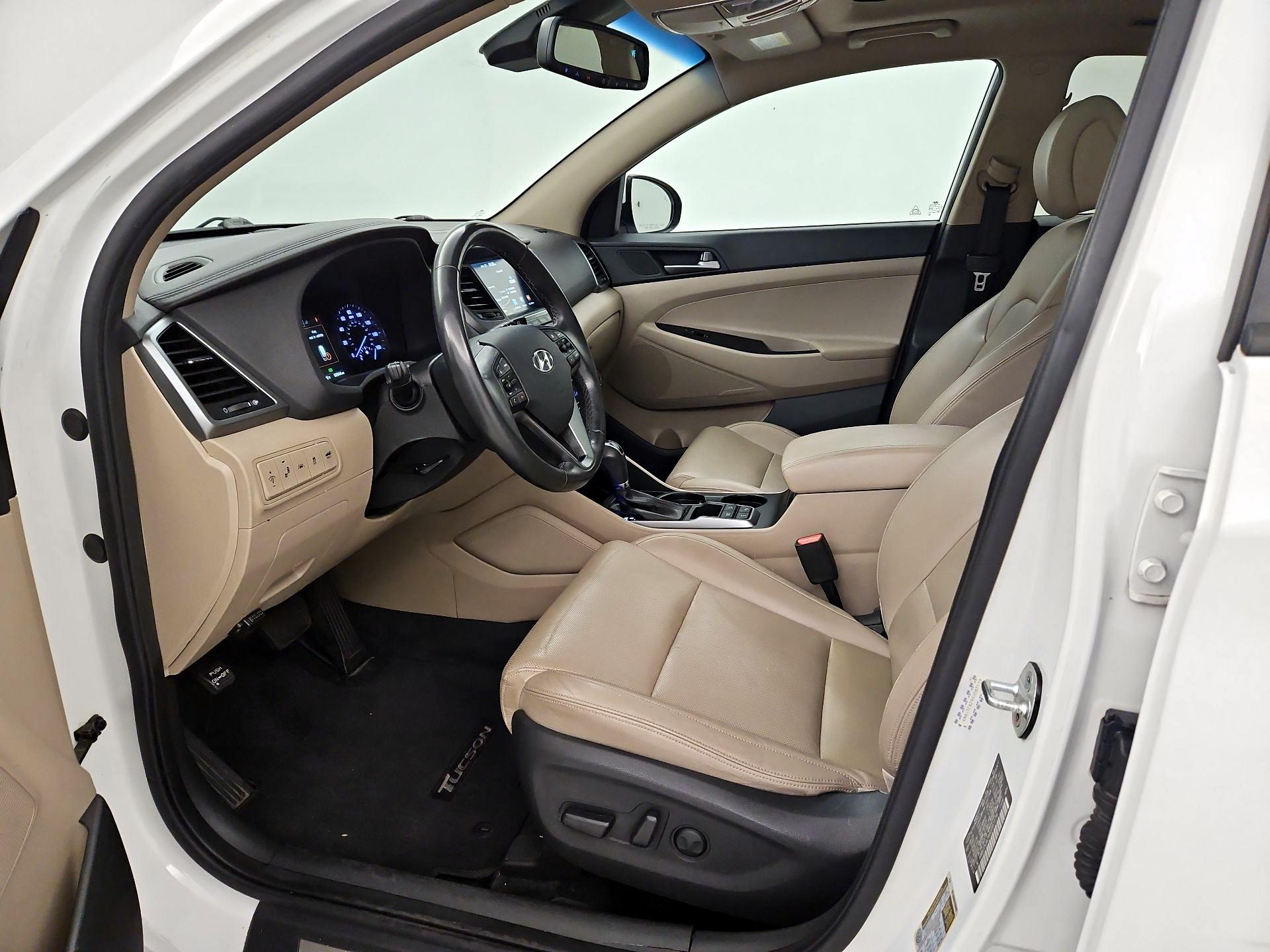 Thumbnail: 2016 Hyundai Tucson - 11