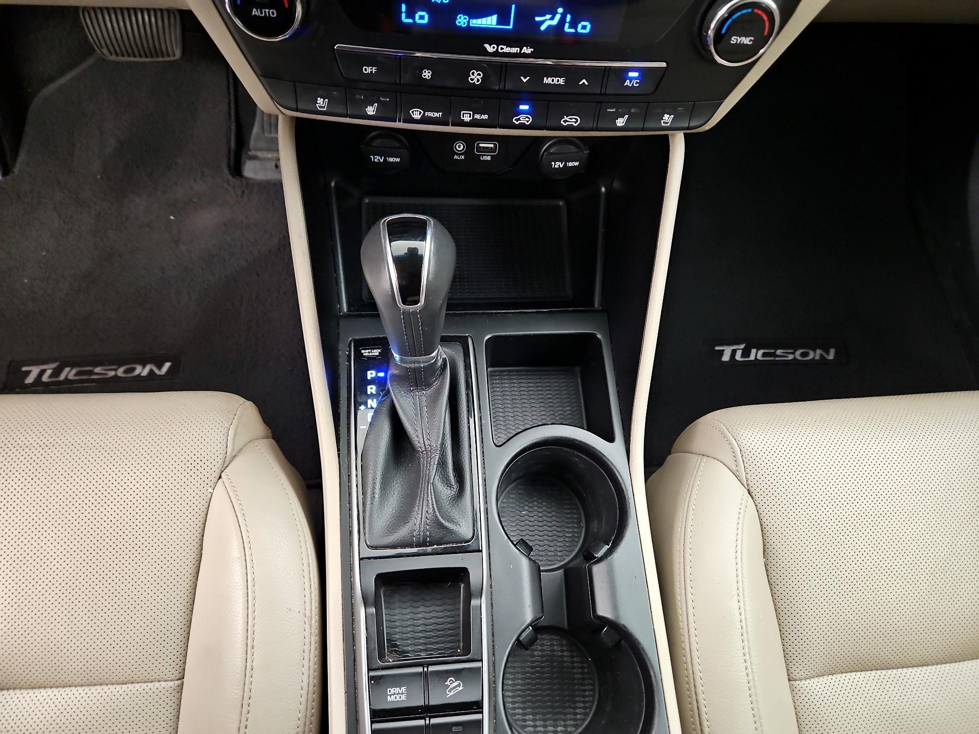 Thumbnail: 2016 Hyundai Tucson - 17