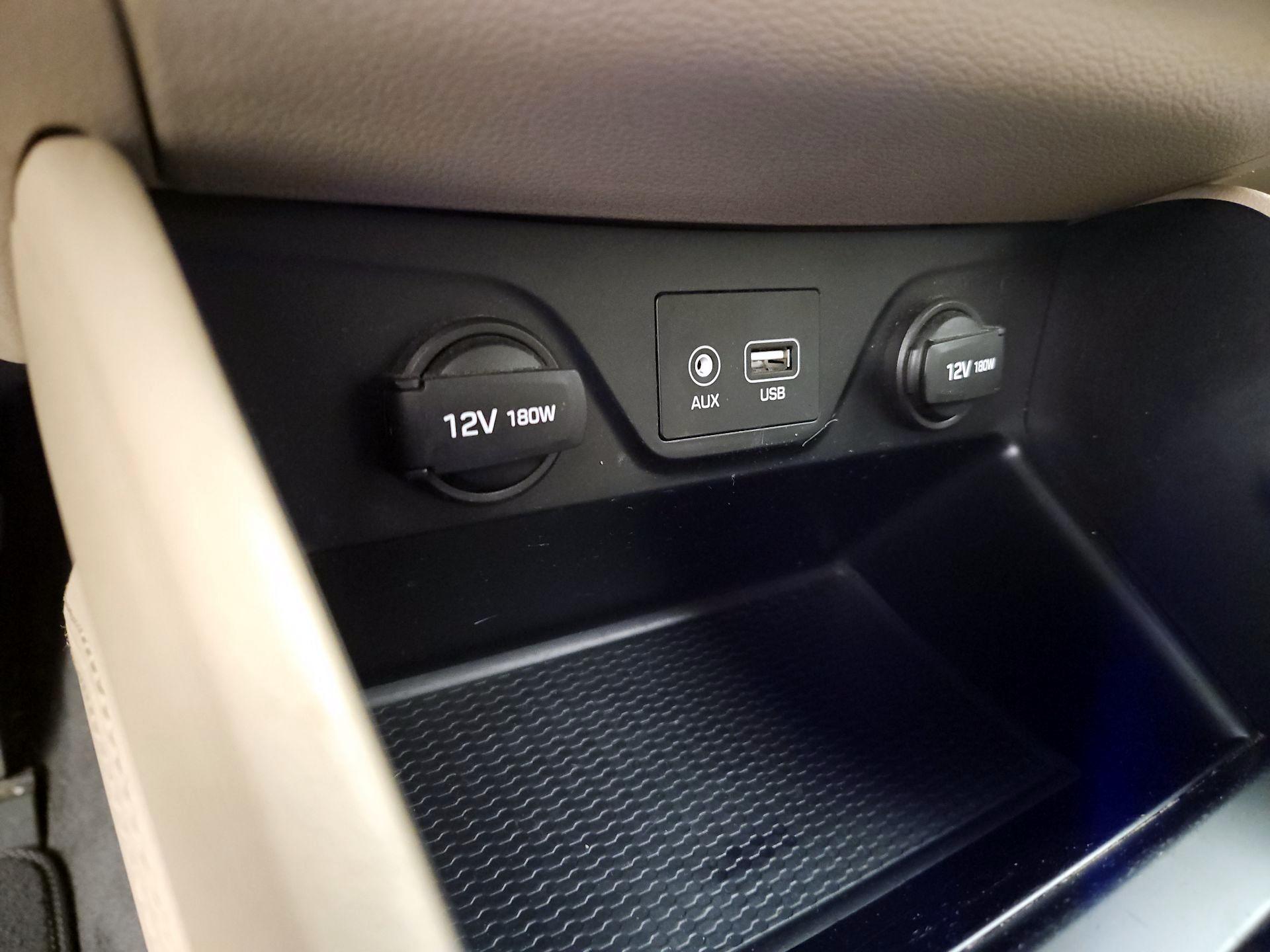 Thumbnail: 2016 Hyundai Tucson - 18