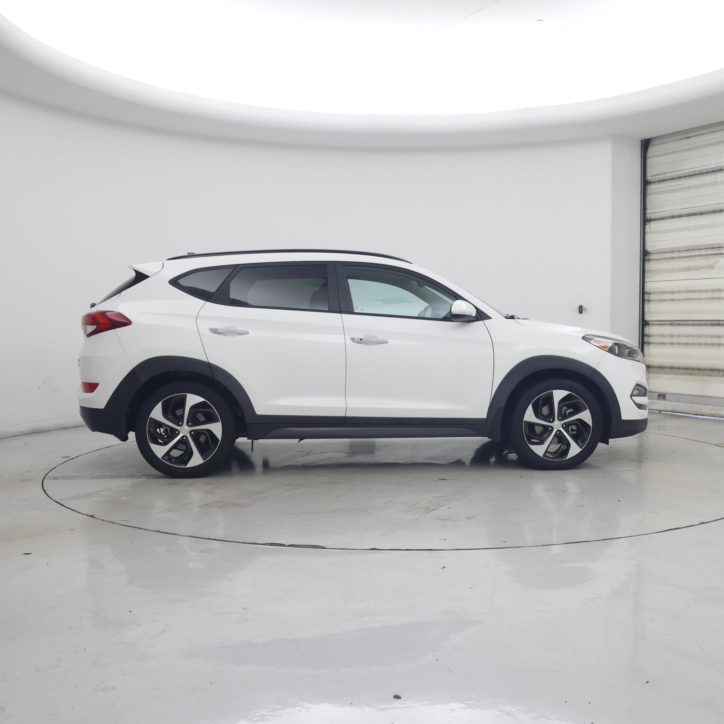 Thumbnail: 2016 Hyundai Tucson - 7