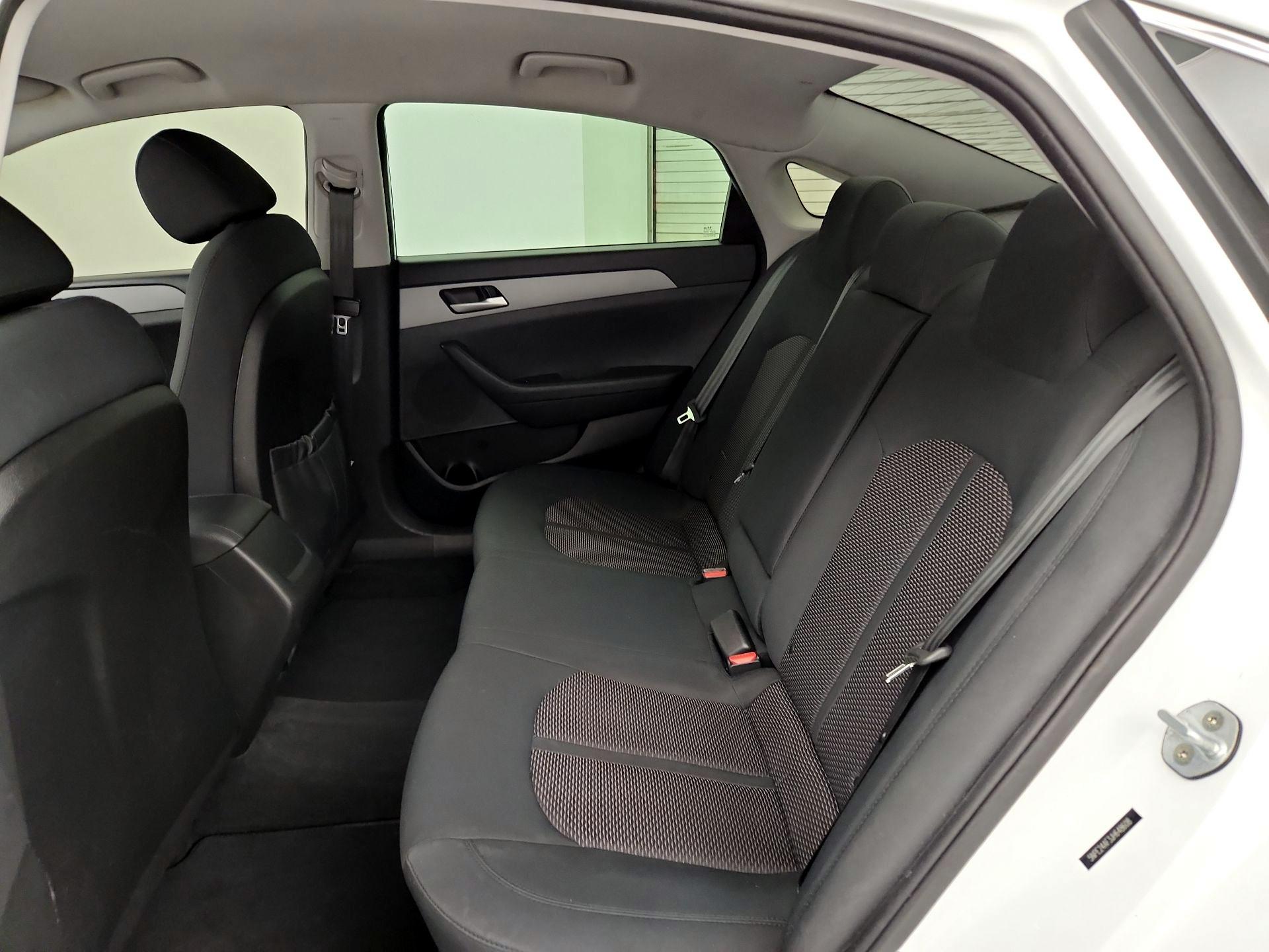 Thumbnail: 2018 Hyundai Sonata - 19