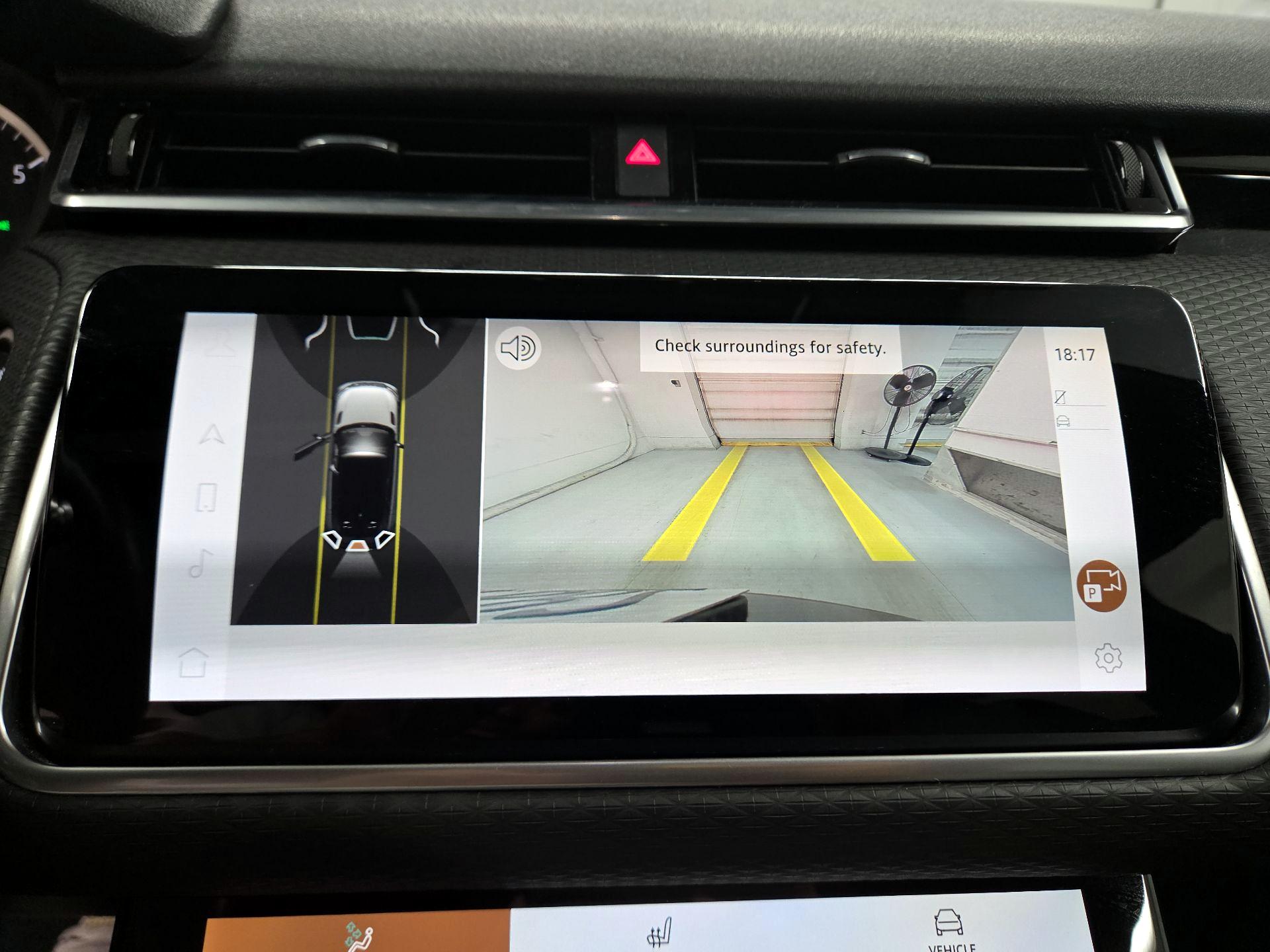 Thumbnail: 2023 Land Rover Range Rover Velar - 15