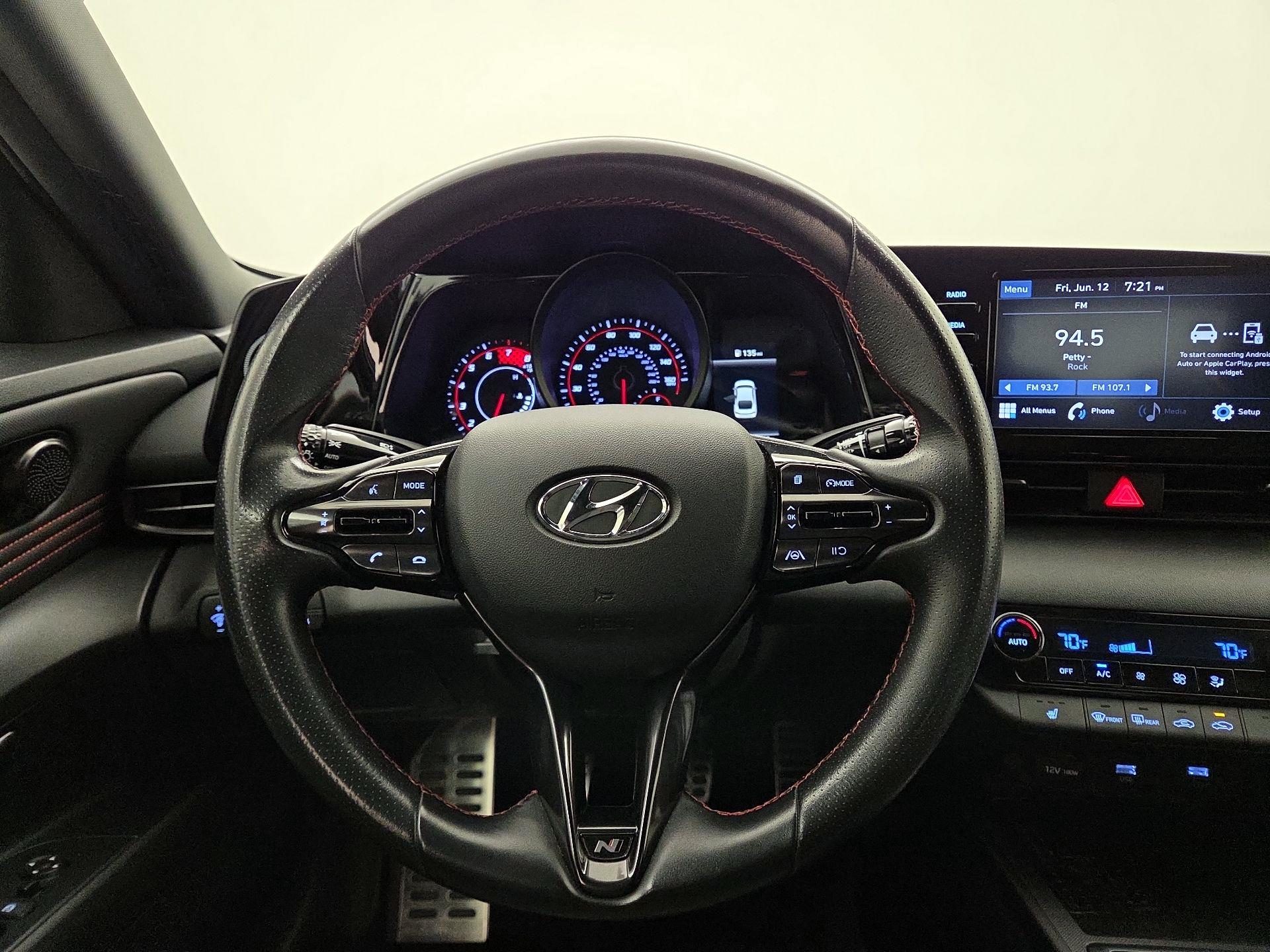 Thumbnail: 2021 Hyundai Elantra - 10