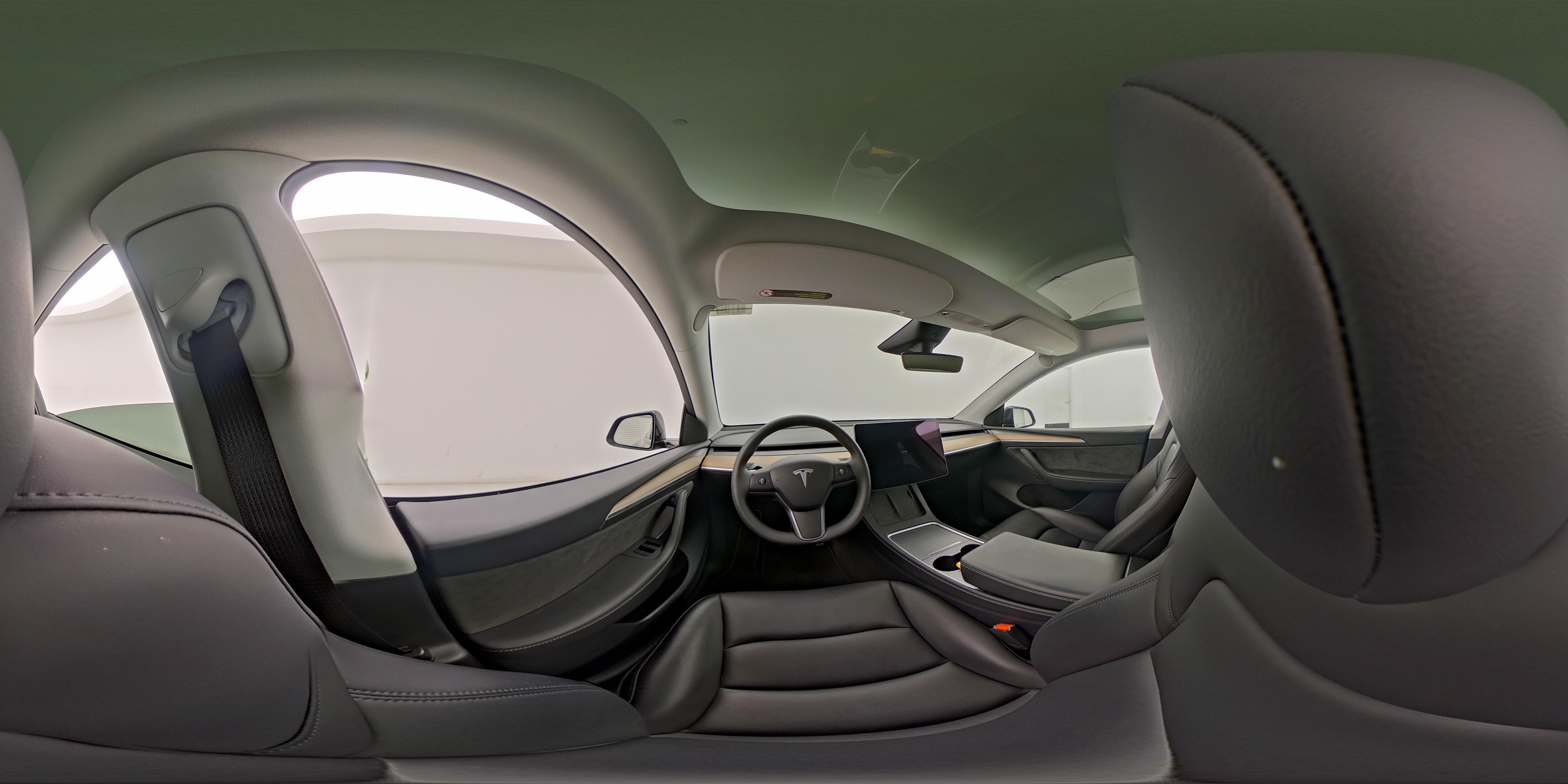 2025 Tesla Model Y Long Range - Photo 25