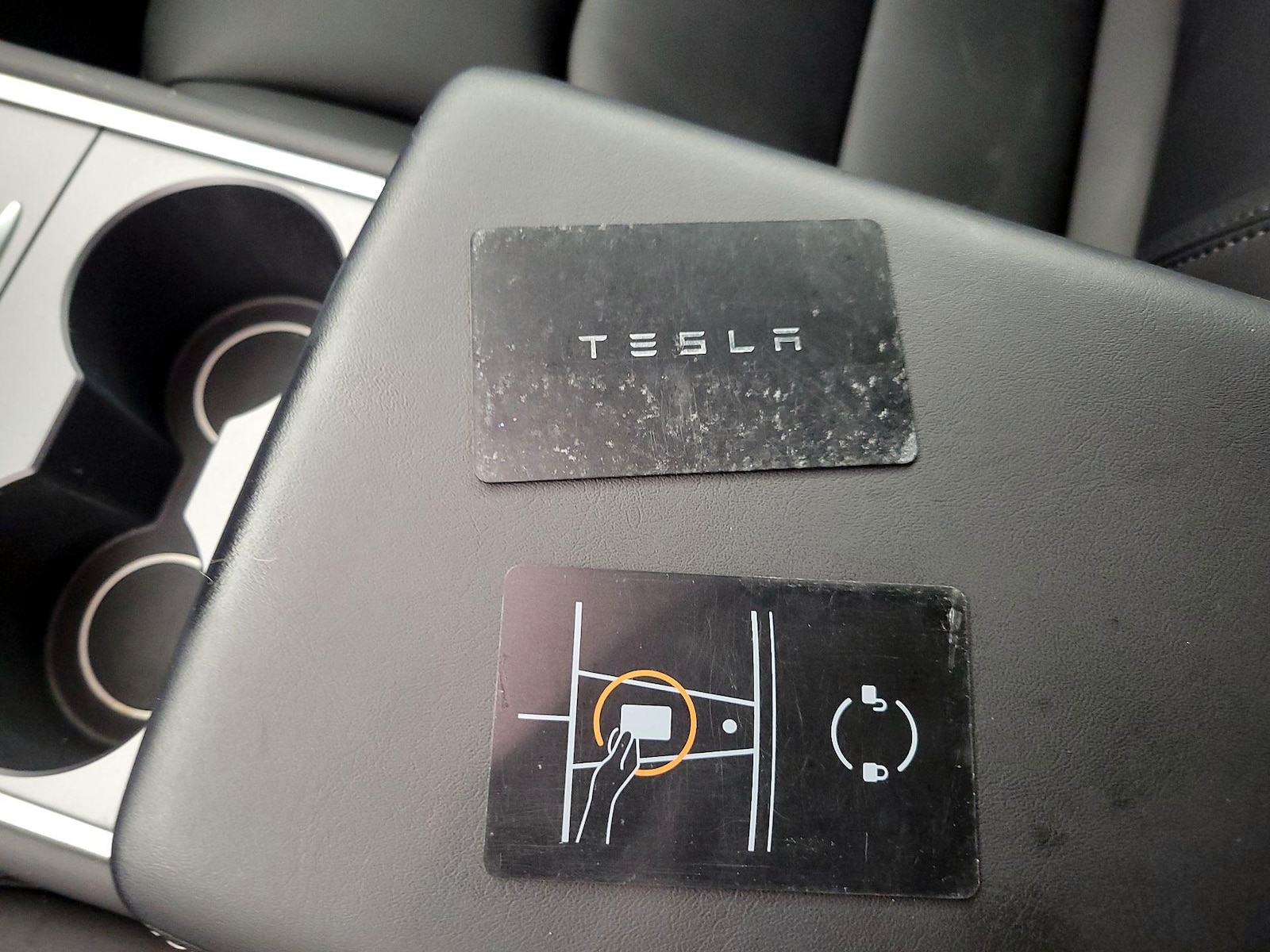 2025 Tesla Model Y Long Range - Photo 22