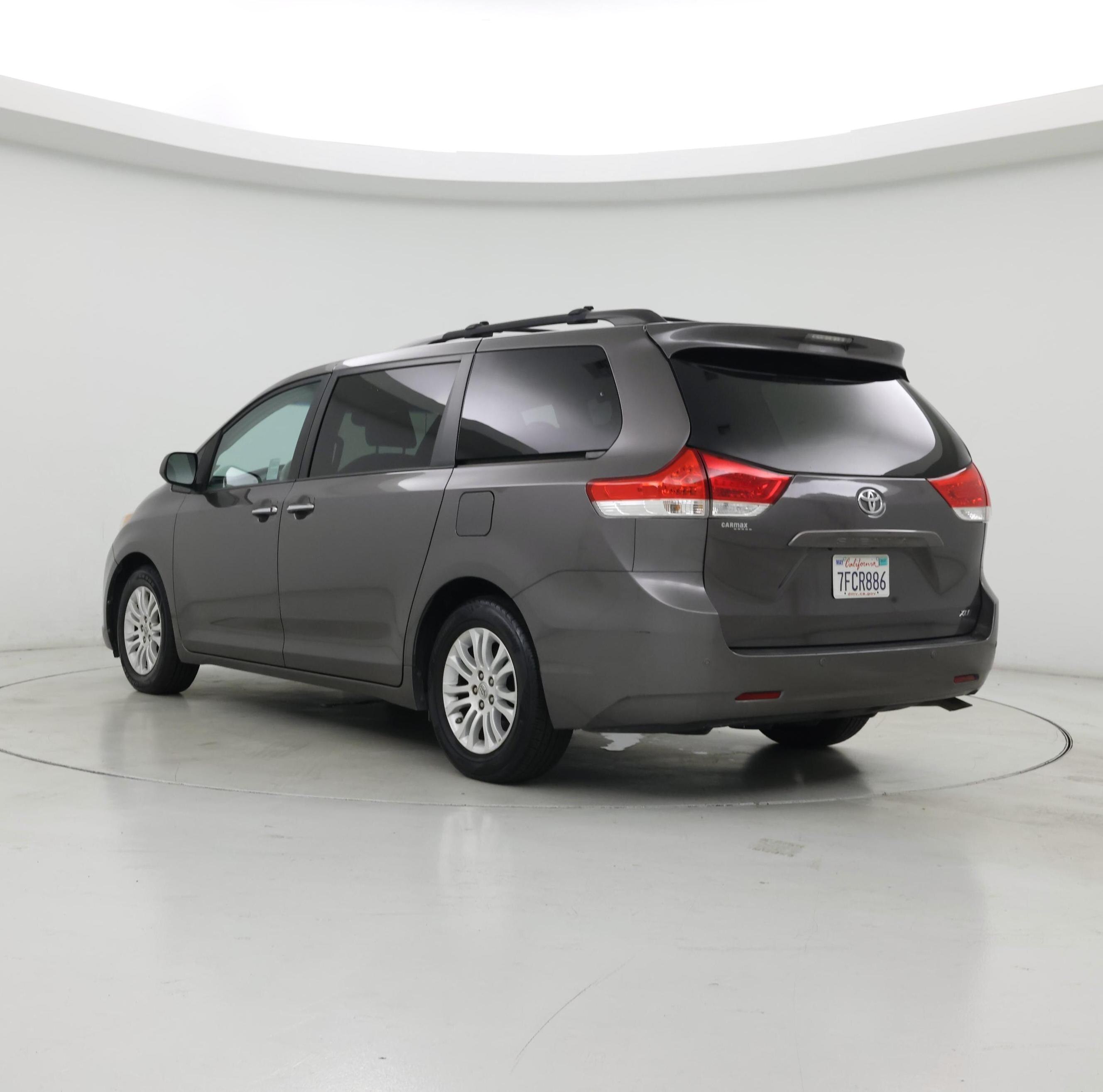Thumbnail: 2014 Toyota Sienna - 2