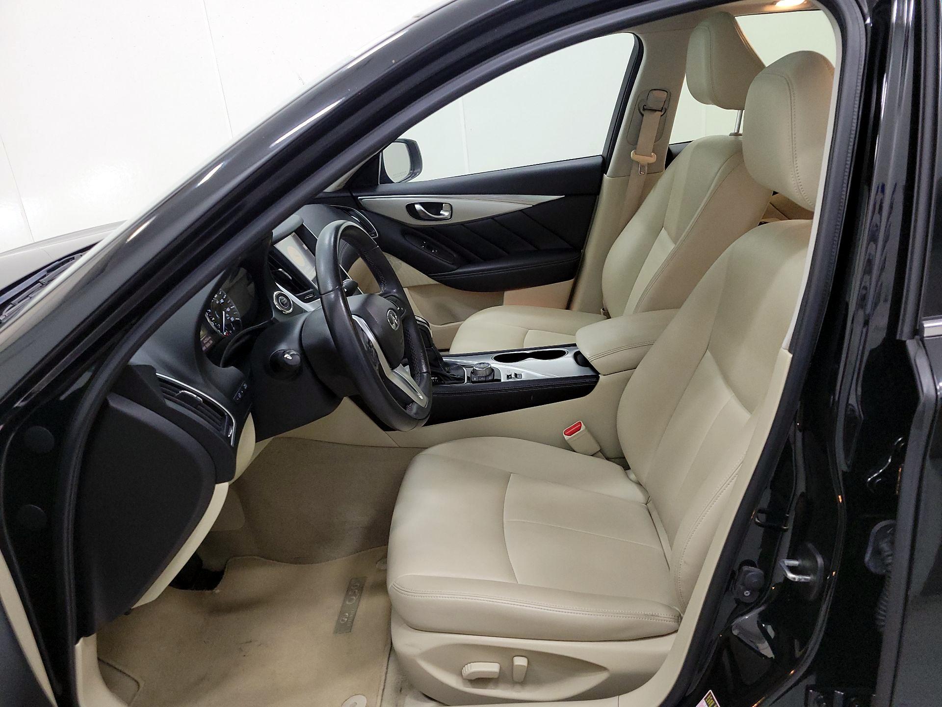 Thumbnail: 2019 INFINITI Q50 - 11