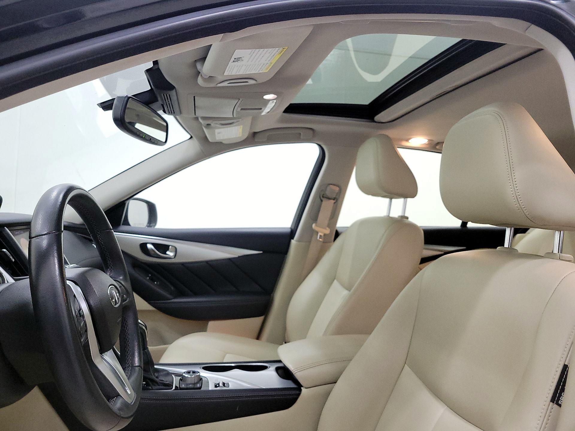 Thumbnail: 2019 INFINITI Q50 - 18