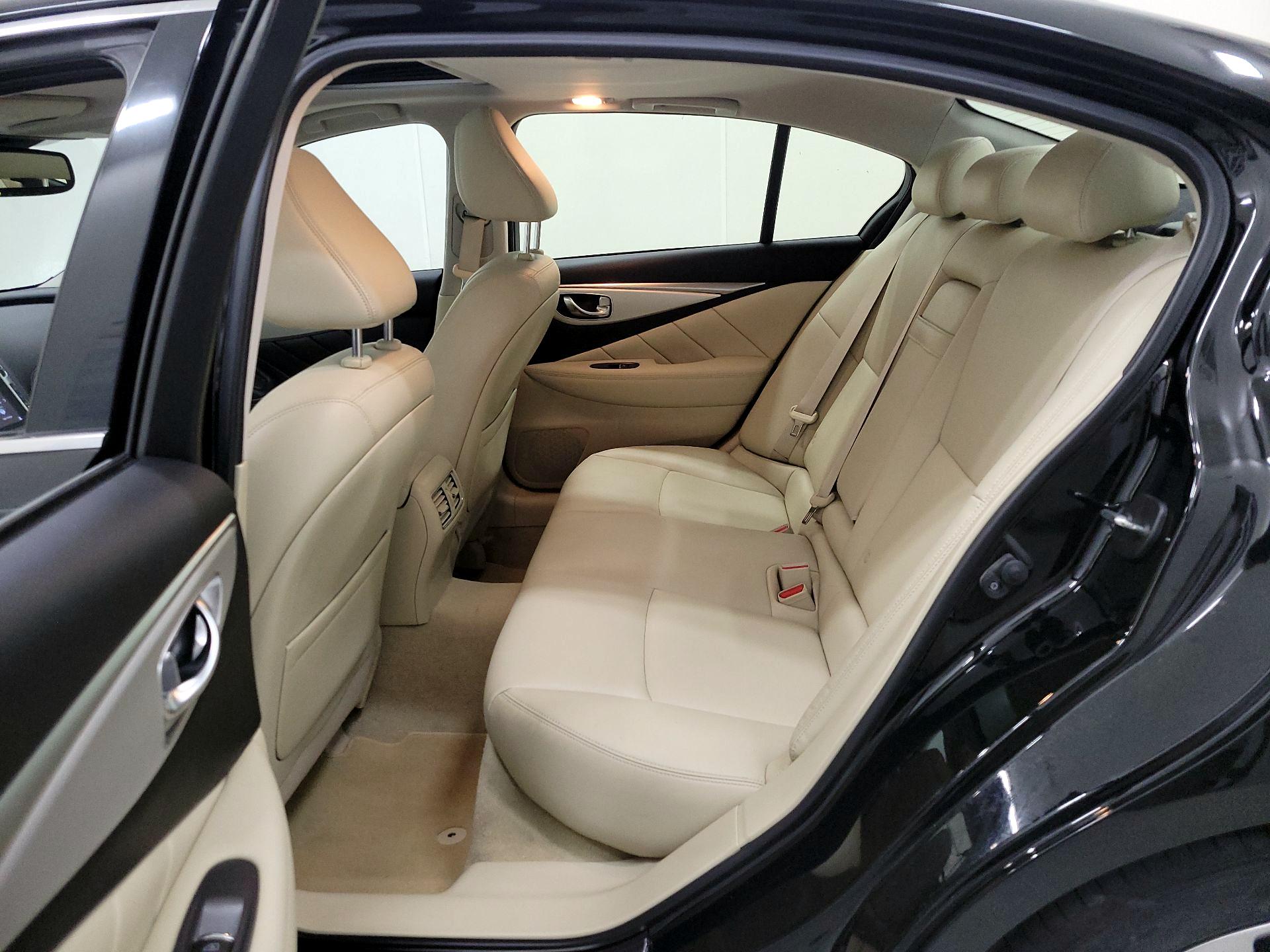 Thumbnail: 2019 INFINITI Q50 - 19