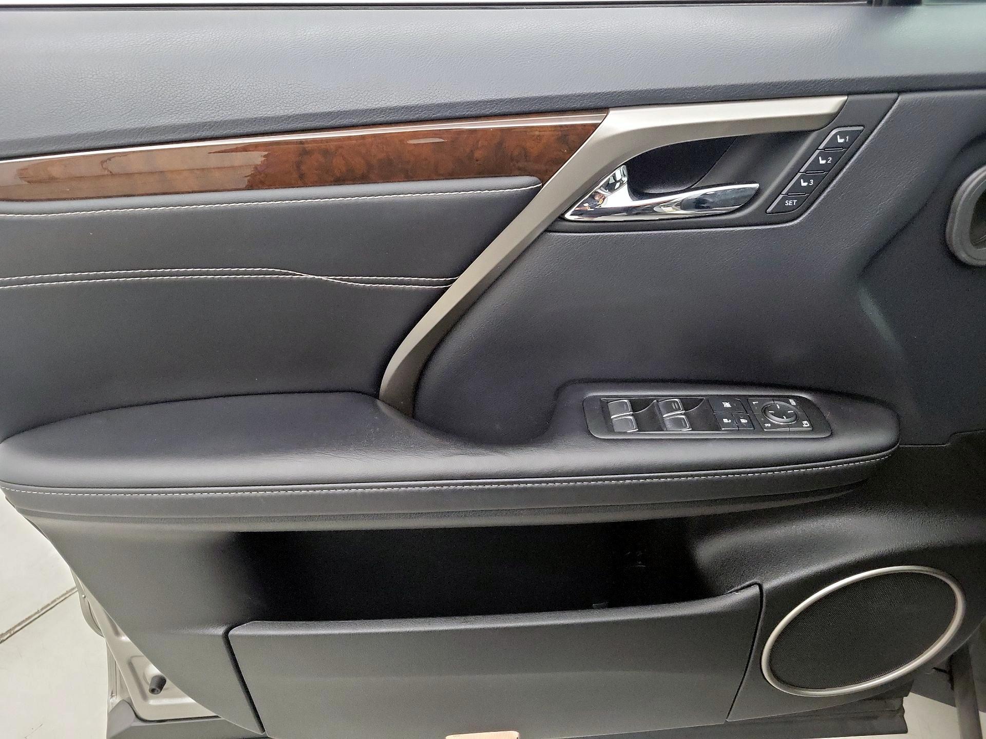 Thumbnail: 2019 Lexus RX - 12