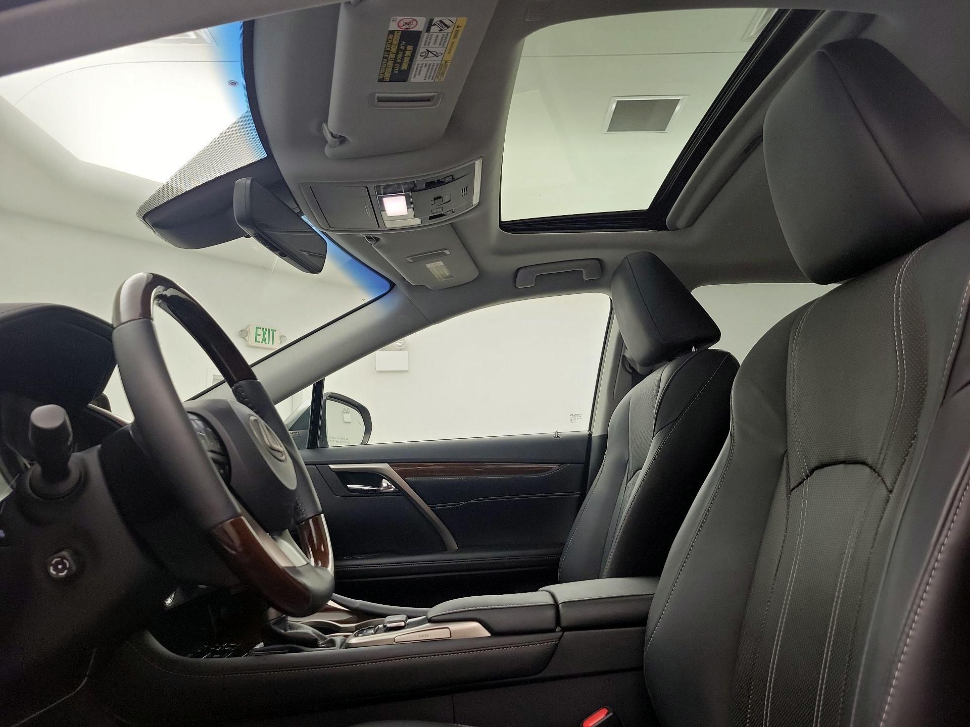 Thumbnail: 2019 Lexus RX - 19