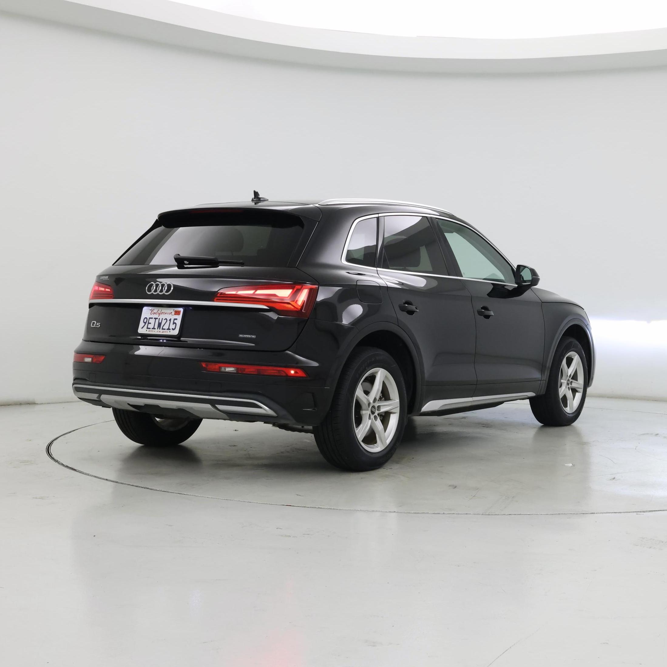 Thumbnail: 2023 Audi Q5 - 8