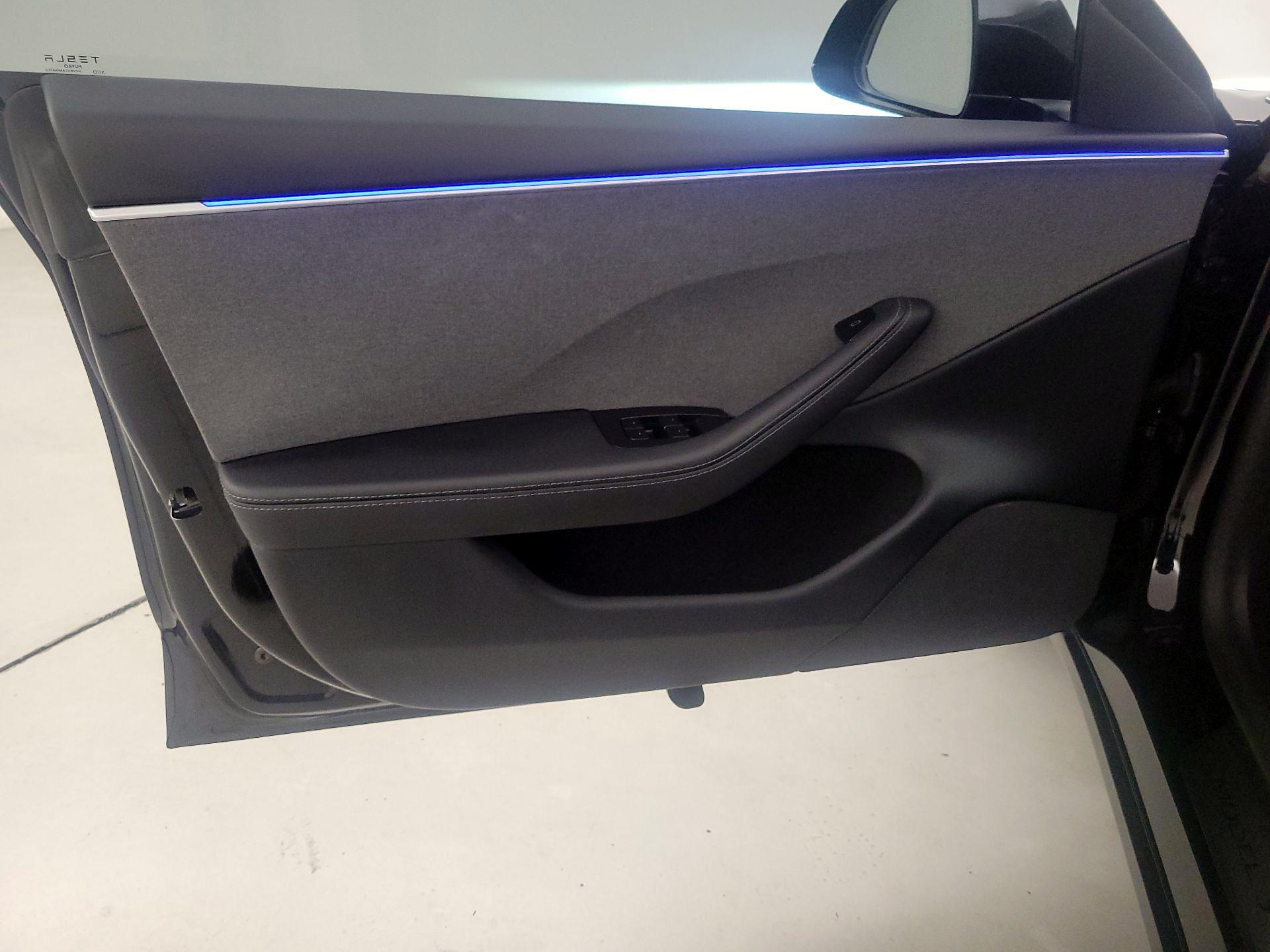 Thumbnail: 2025 Tesla Model 3 - 12