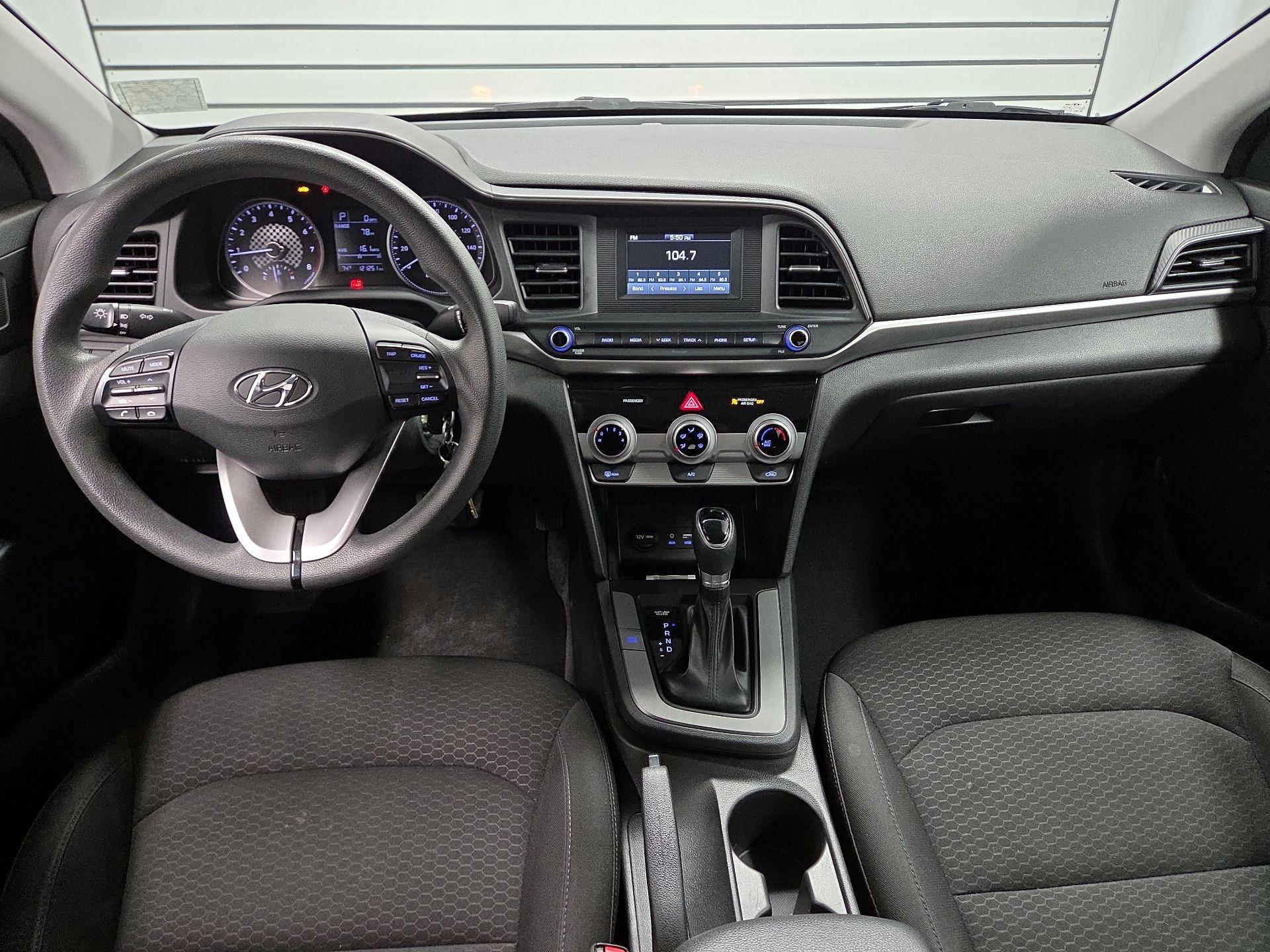 Thumbnail: 2019 Hyundai Elantra - 9