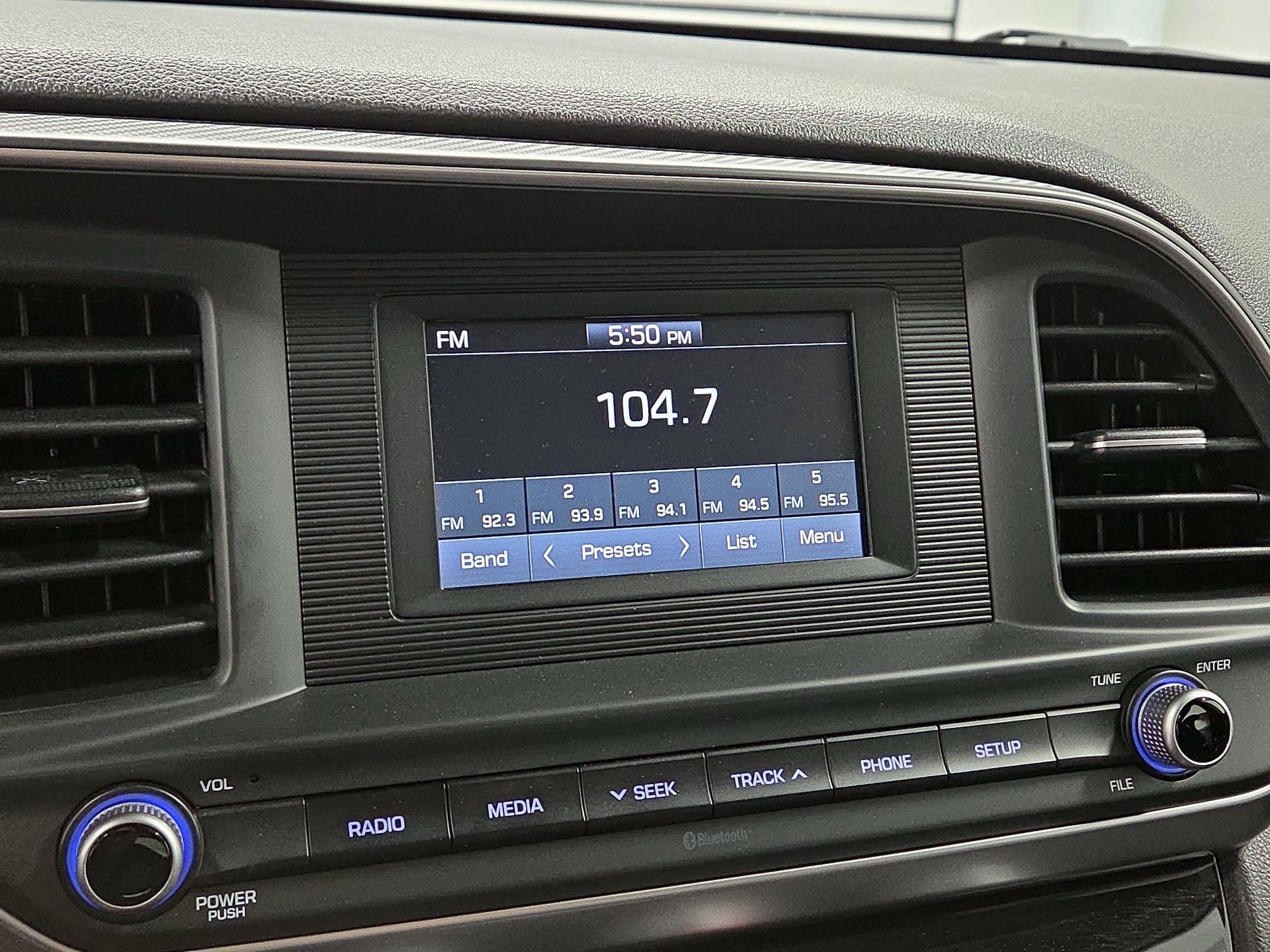 Thumbnail: 2019 Hyundai Elantra - 15