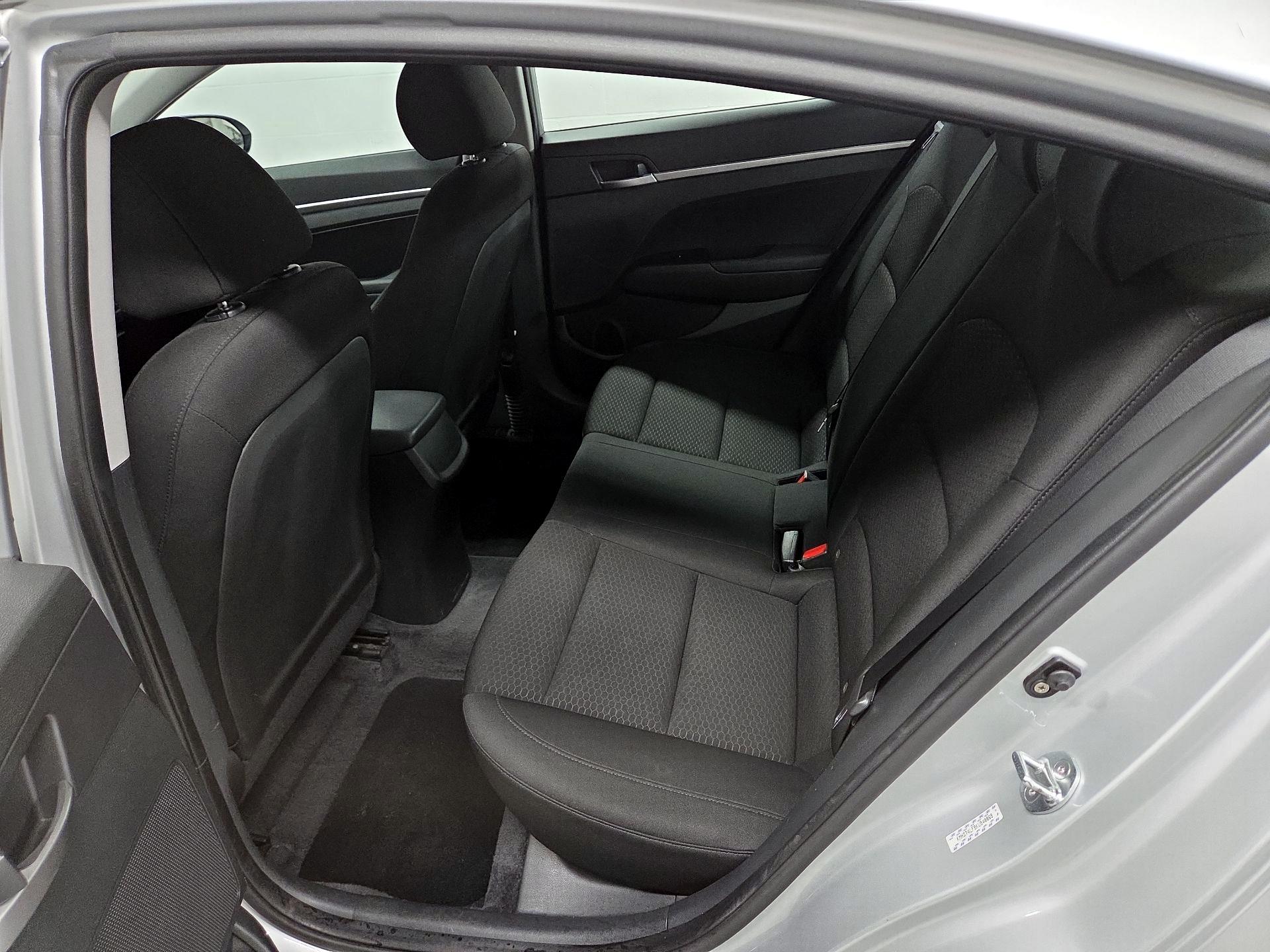 Thumbnail: 2019 Hyundai Elantra - 19