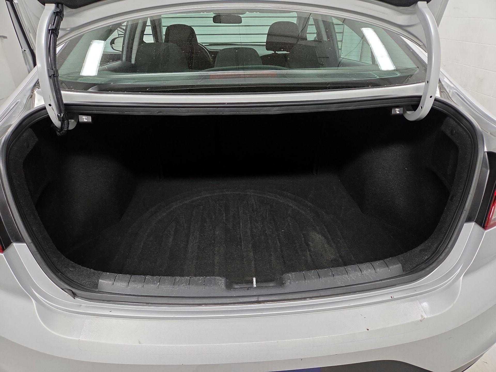 Thumbnail: 2019 Hyundai Elantra - 20