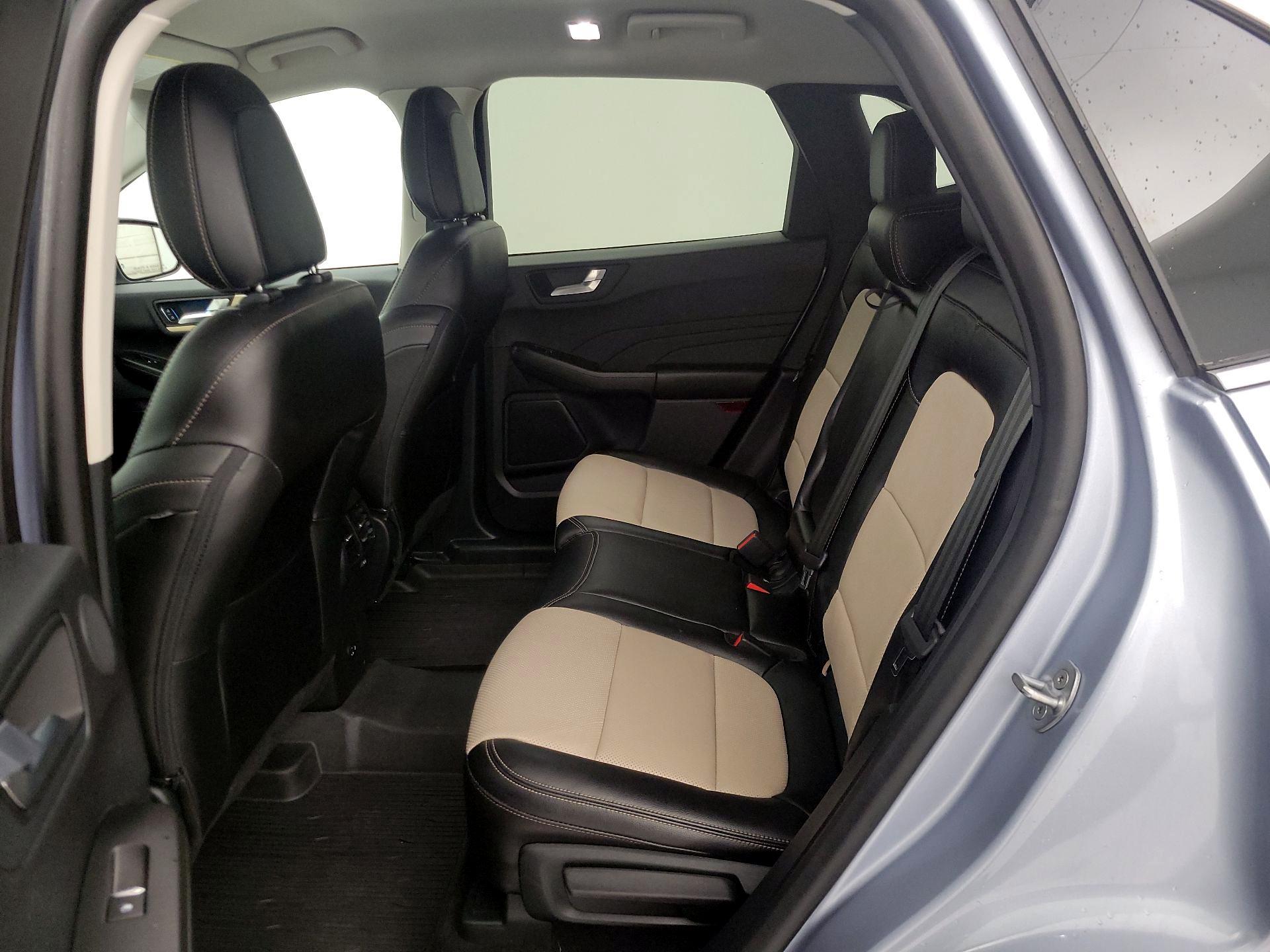 Thumbnail: 2022 Ford Escape - 20