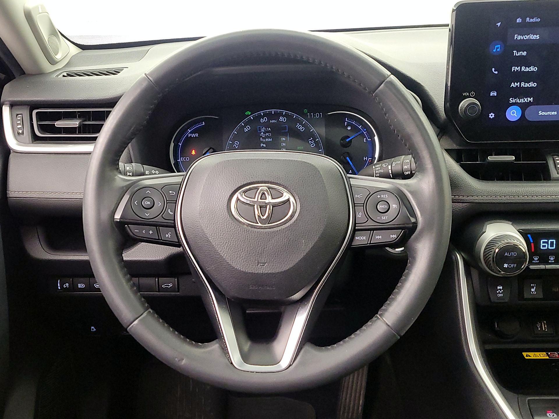 Thumbnail: 2024 Toyota RAV4 - 10