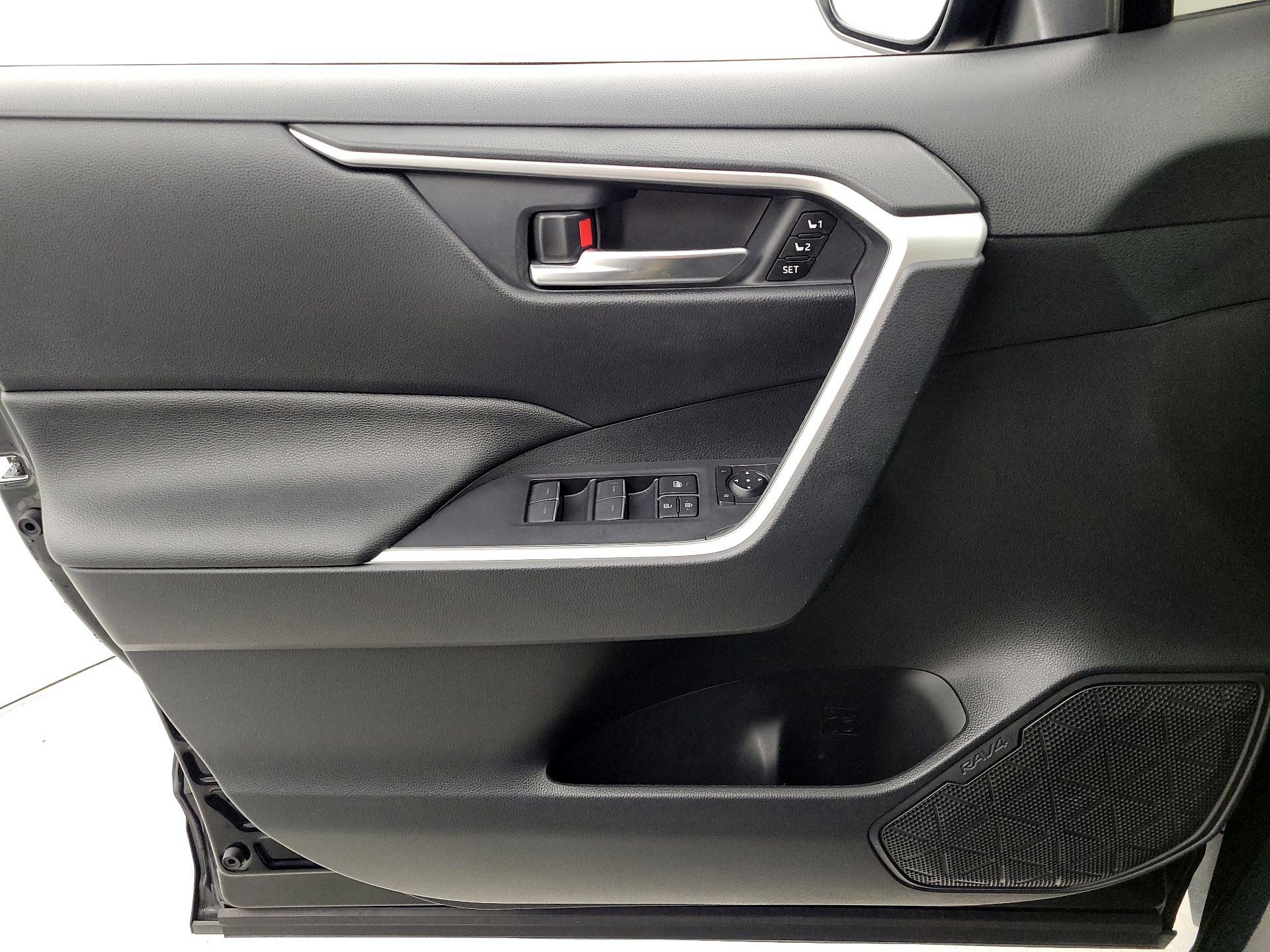 Thumbnail: 2024 Toyota RAV4 - 12